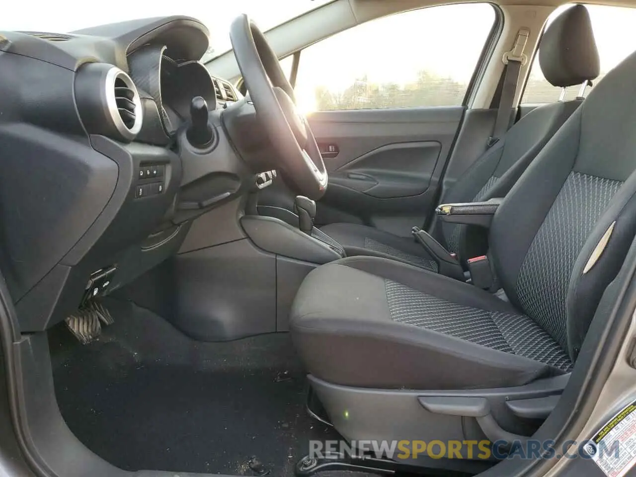 7 Photograph of a damaged car 3N1CN8DV2ML849027 NISSAN VERSA 2021