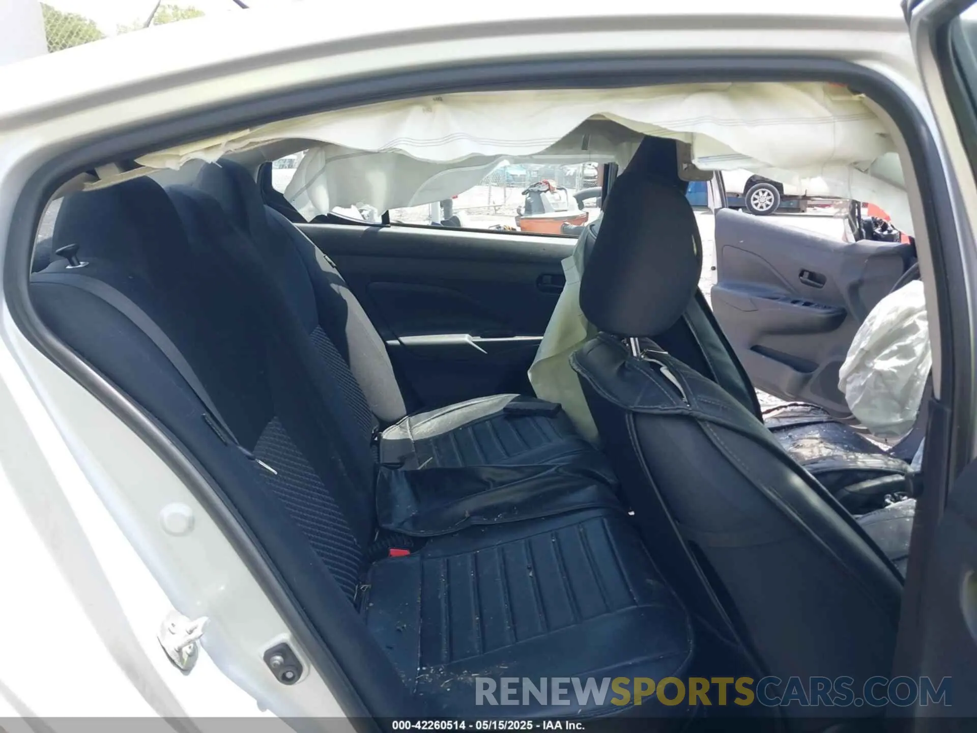 8 Photograph of a damaged car 3N1CN8DV2ML920730 NISSAN VERSA 2021