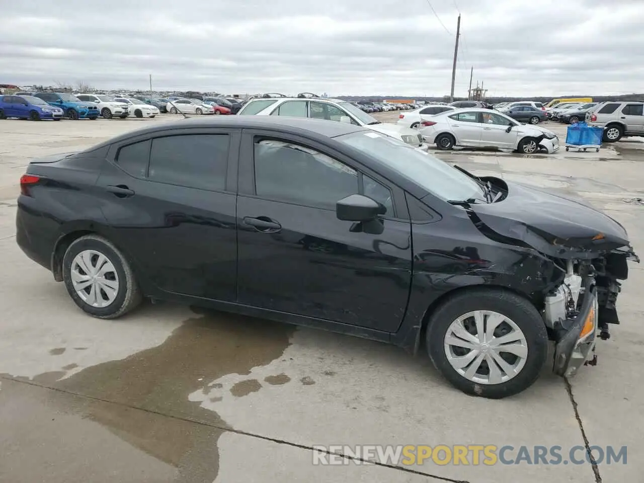 4 Photograph of a damaged car 3N1CN8DV3ML821771 NISSAN VERSA 2021