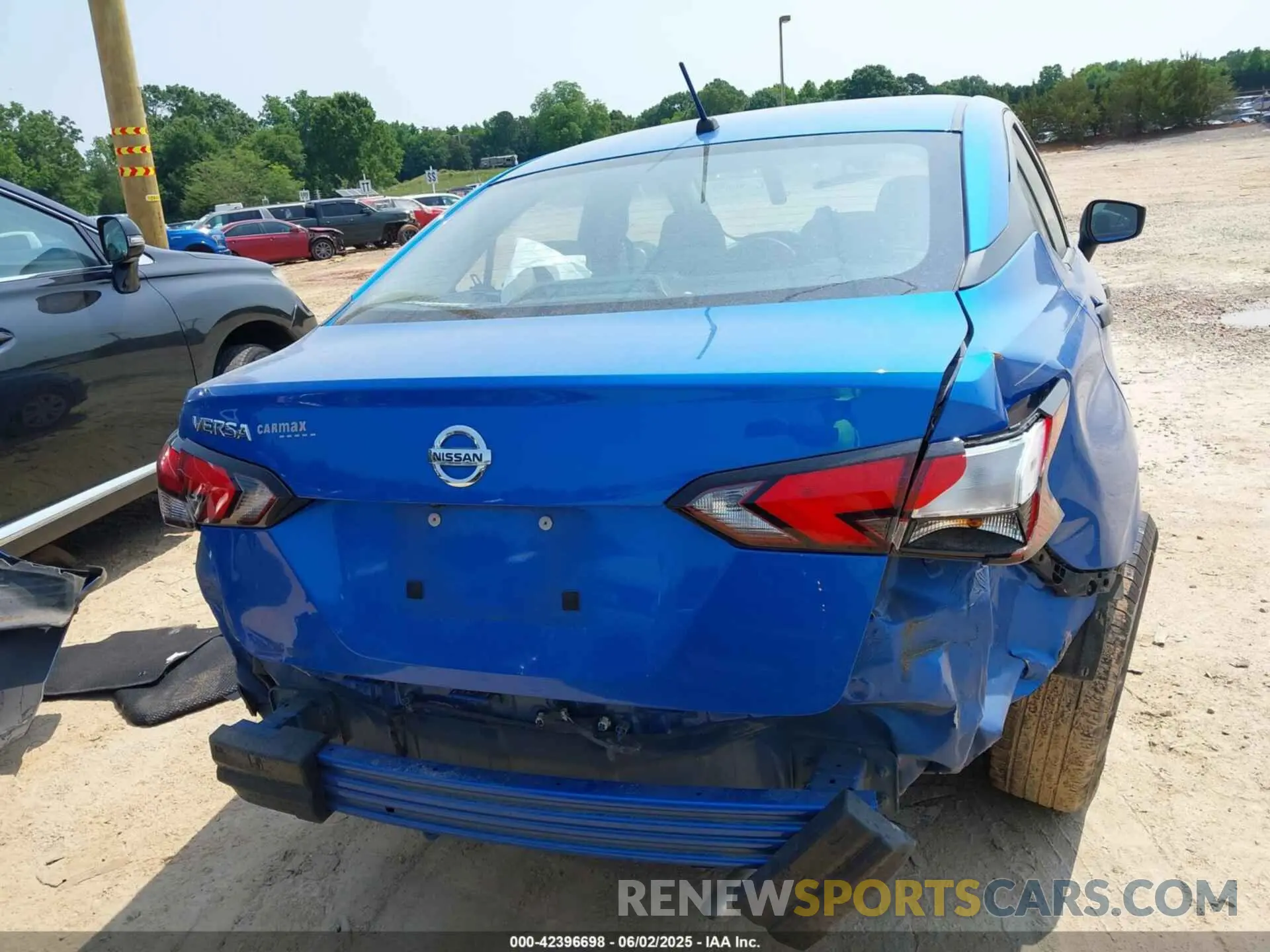 15 Photograph of a damaged car 3N1CN8DV3ML893070 NISSAN VERSA 2021