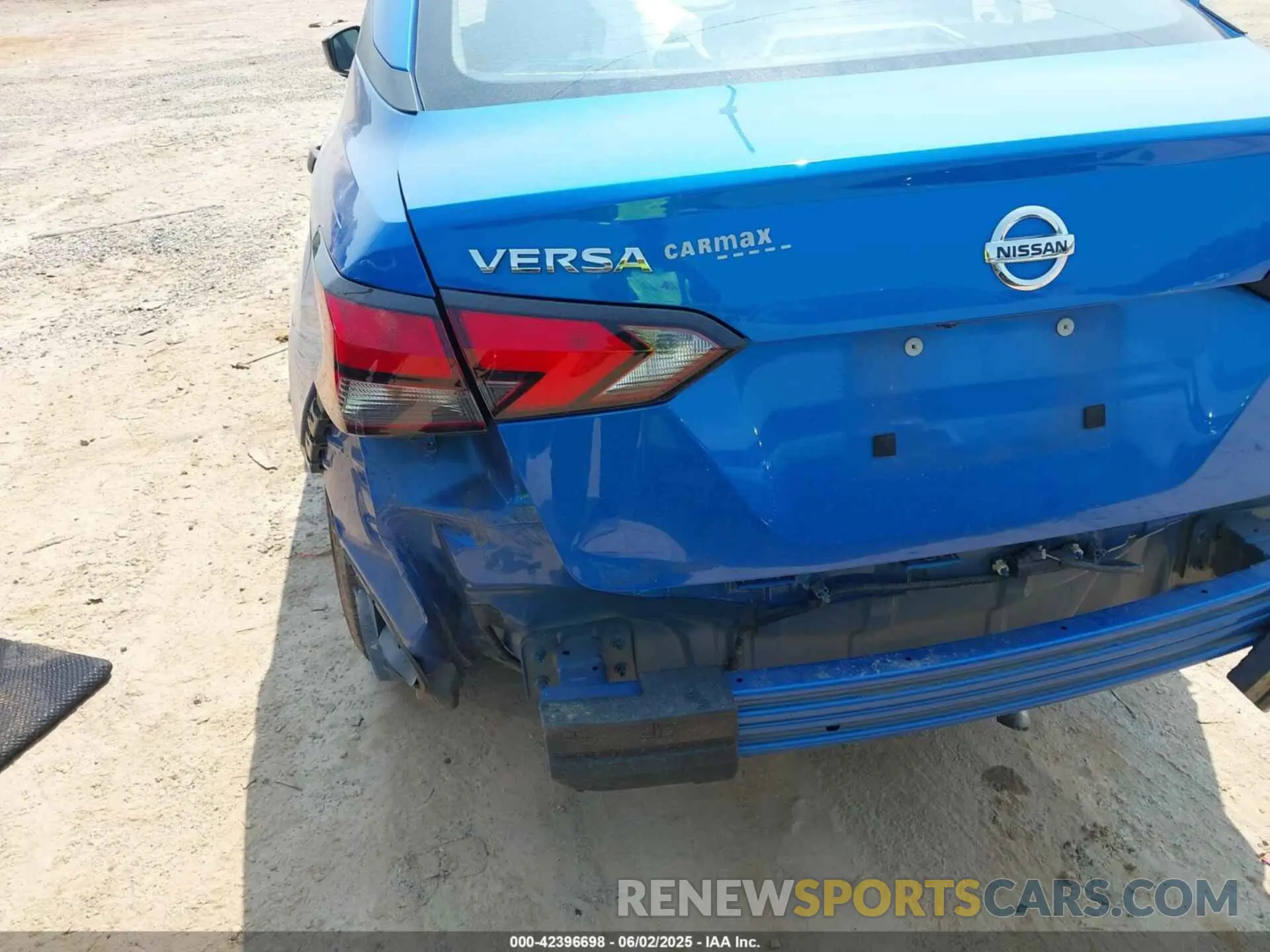 6 Photograph of a damaged car 3N1CN8DV3ML893070 NISSAN VERSA 2021