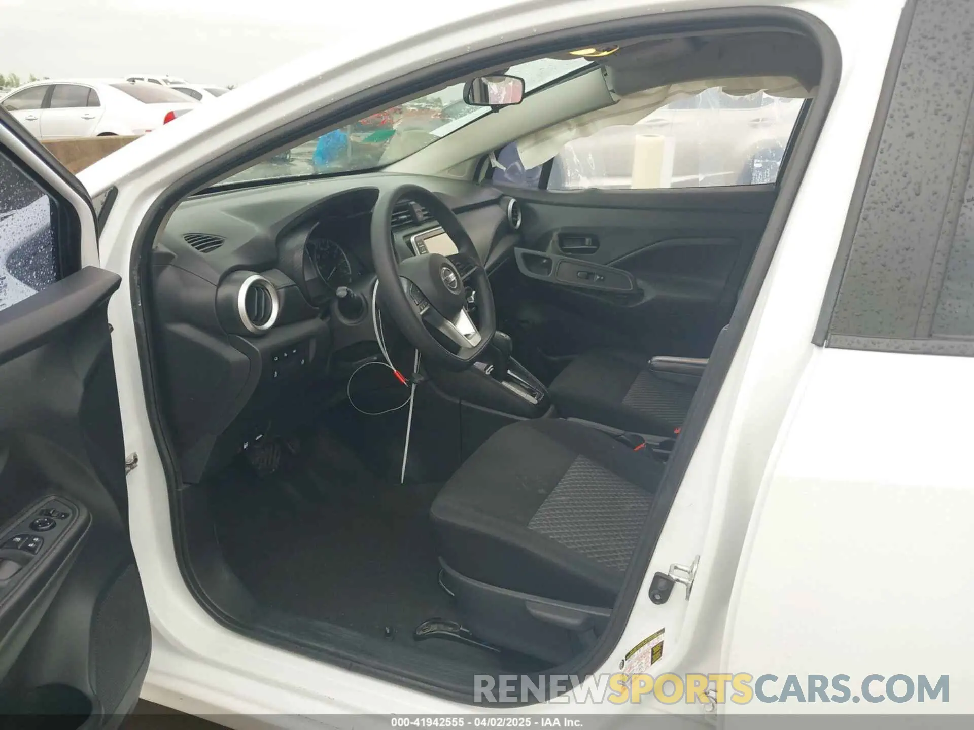 5 Photograph of a damaged car 3N1CN8DV3ML910031 NISSAN VERSA 2021