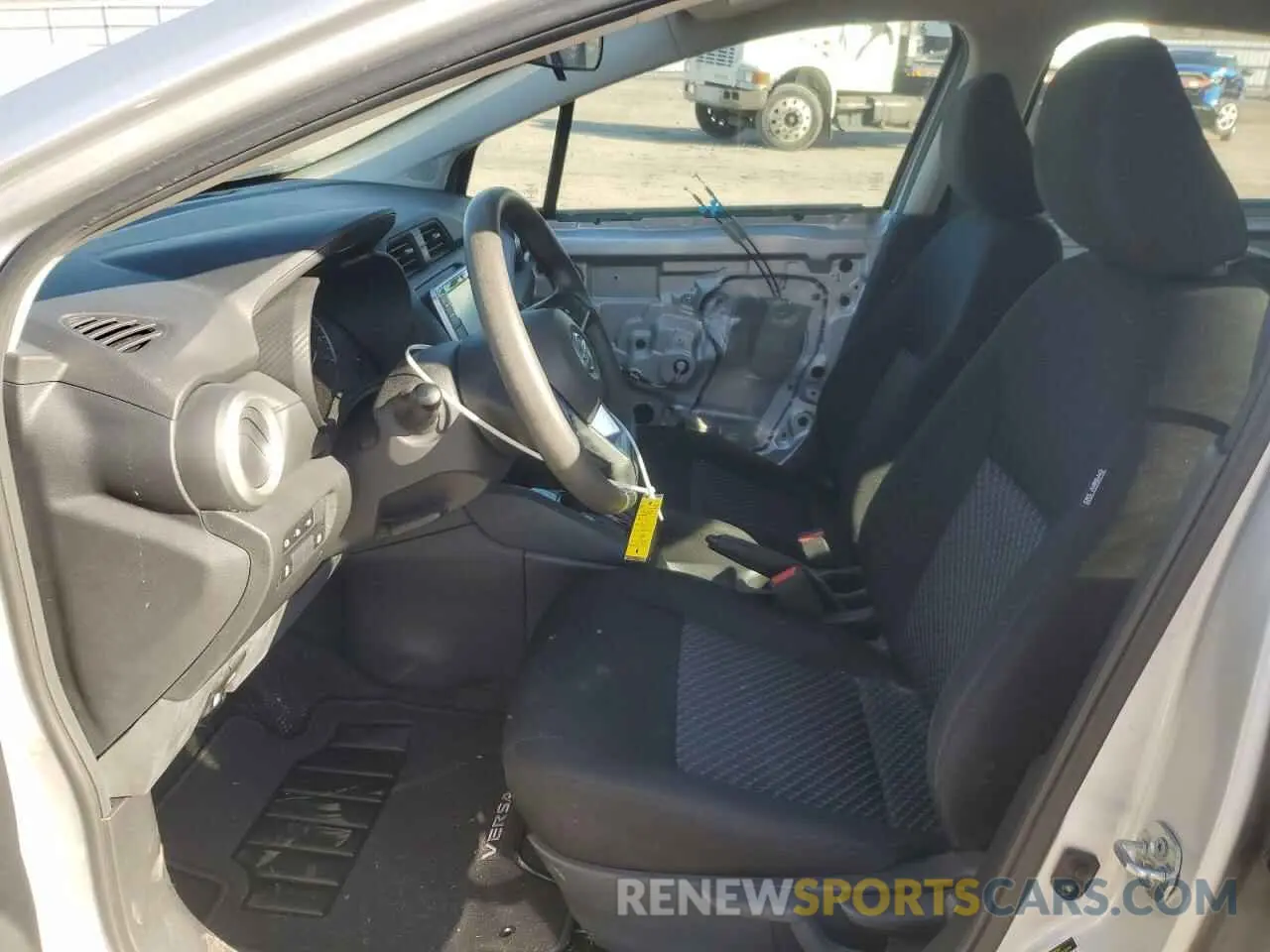 7 Photograph of a damaged car 3N1CN8DV3ML923460 NISSAN VERSA 2021