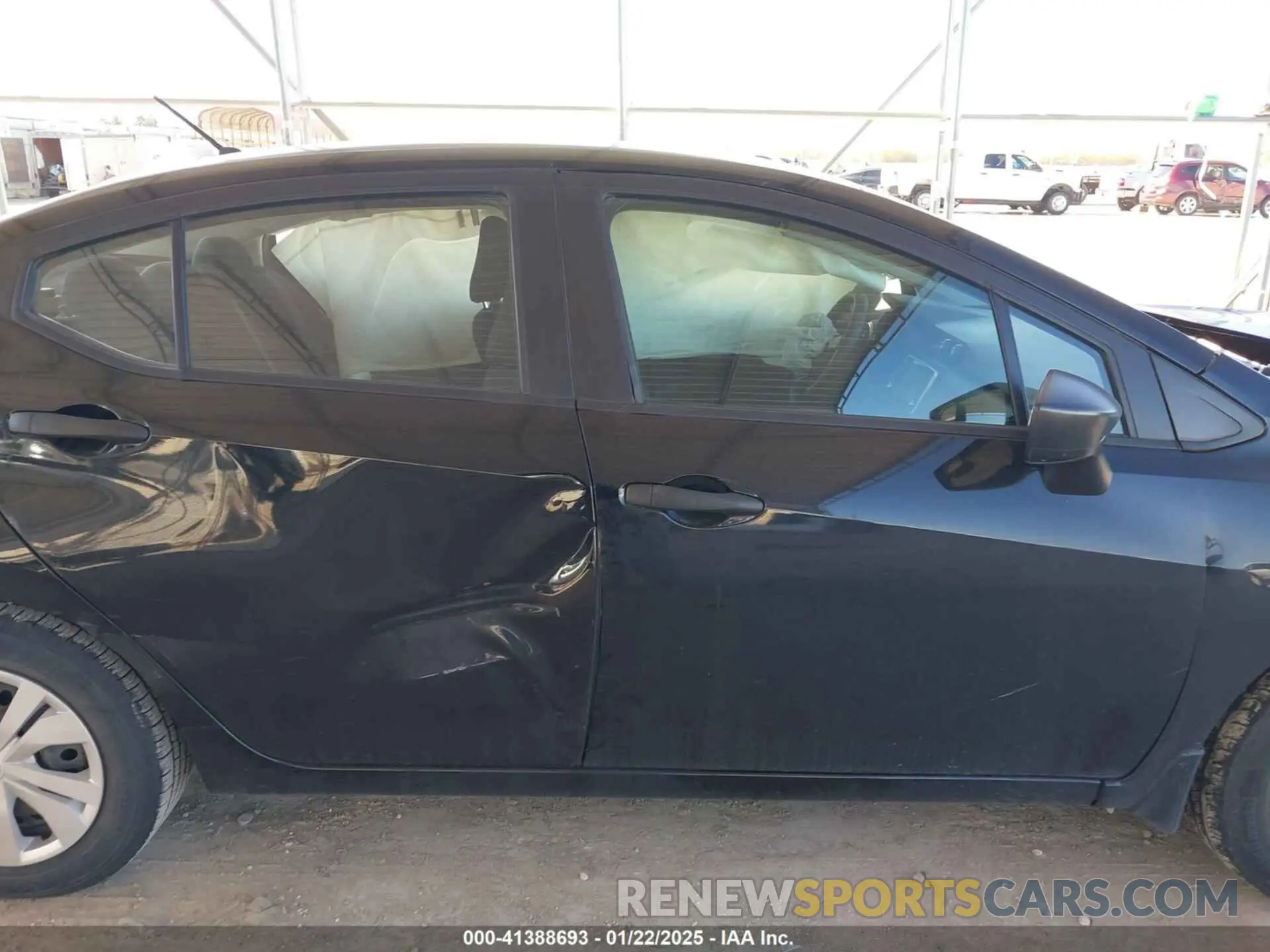 13 Photograph of a damaged car 3N1CN8DV4ML904089 NISSAN VERSA 2021