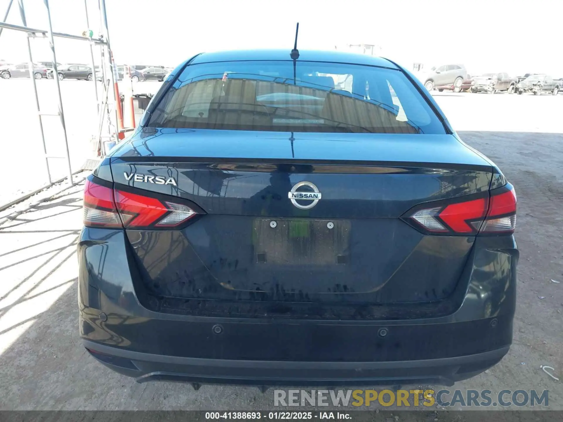 16 Photograph of a damaged car 3N1CN8DV4ML904089 NISSAN VERSA 2021