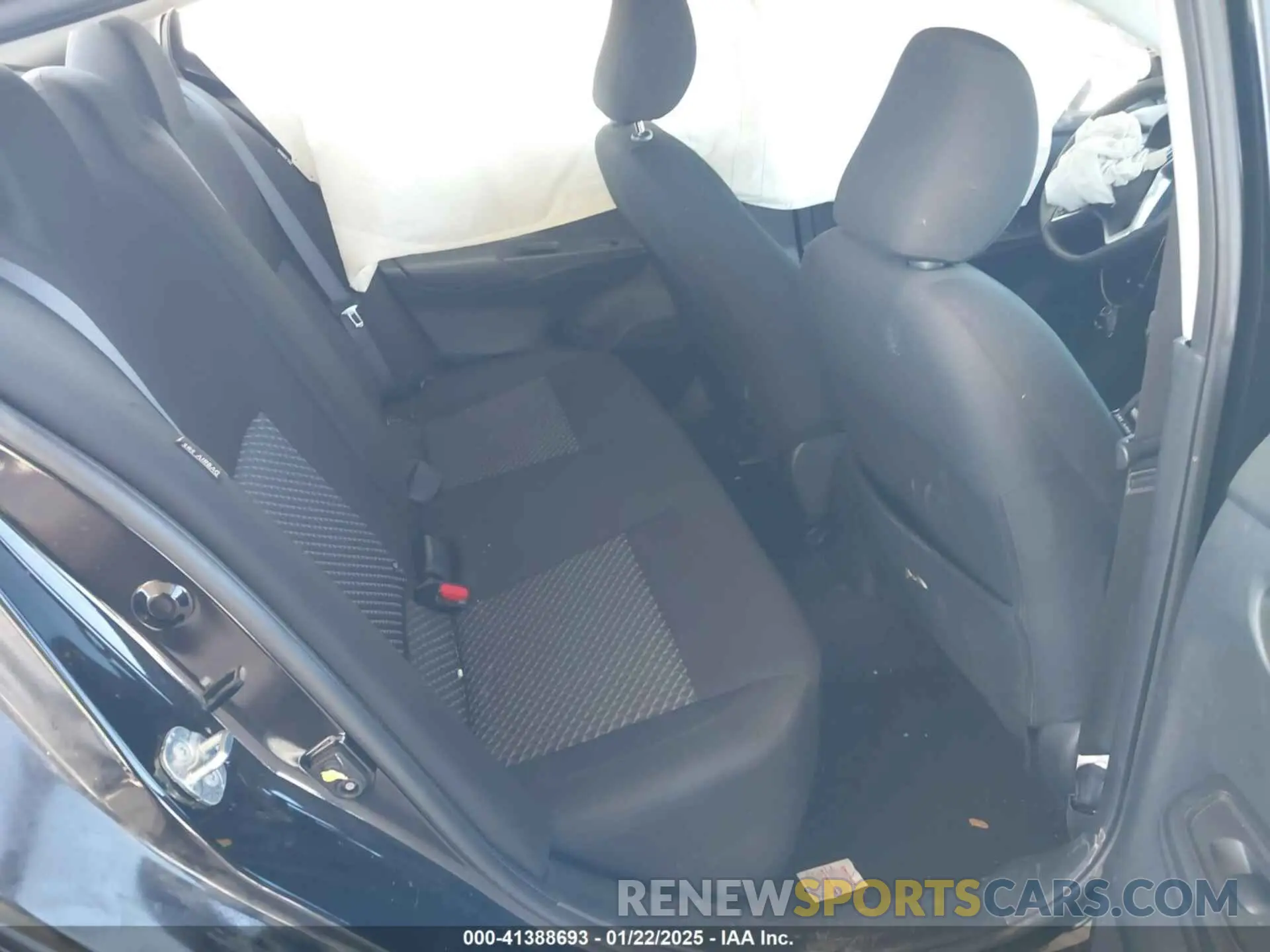 8 Photograph of a damaged car 3N1CN8DV4ML904089 NISSAN VERSA 2021
