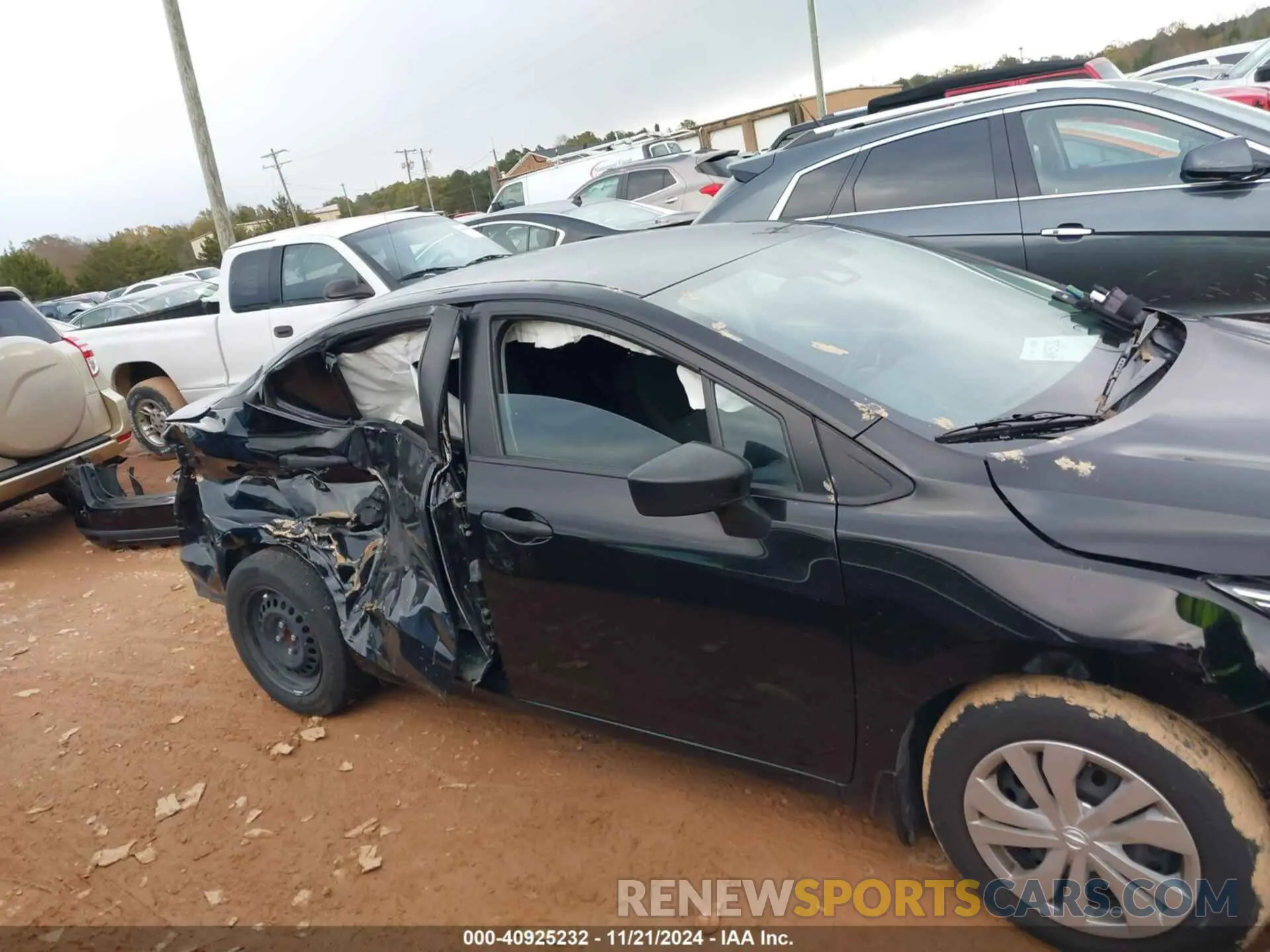 14 Photograph of a damaged car 3N1CN8DV5ML812117 NISSAN VERSA 2021