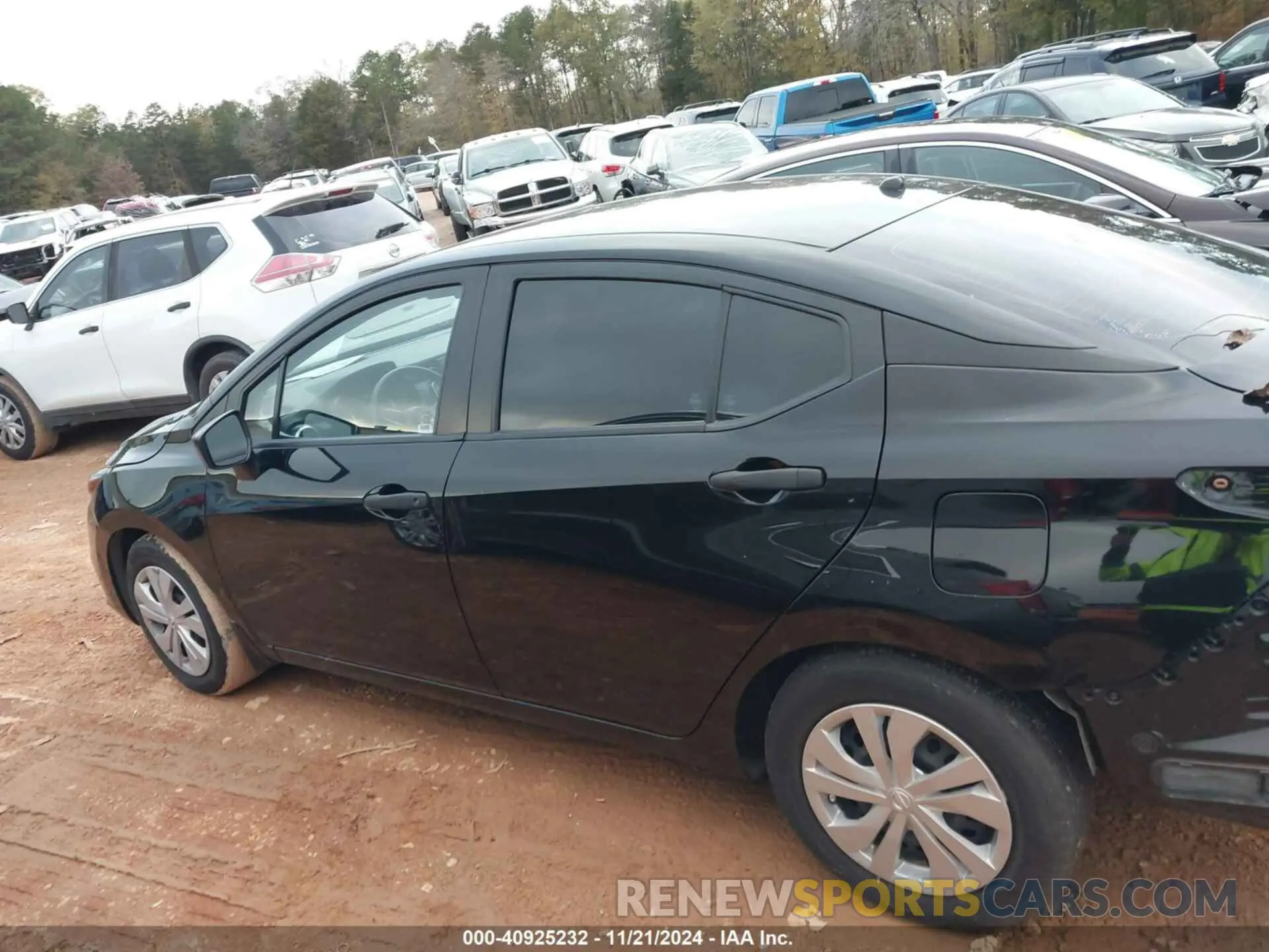 15 Photograph of a damaged car 3N1CN8DV5ML812117 NISSAN VERSA 2021