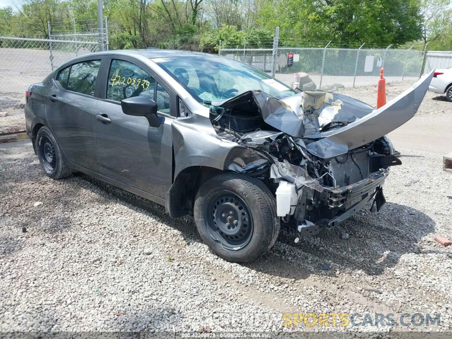 1 Photograph of a damaged car 3N1CN8DV5ML897136 NISSAN VERSA 2021