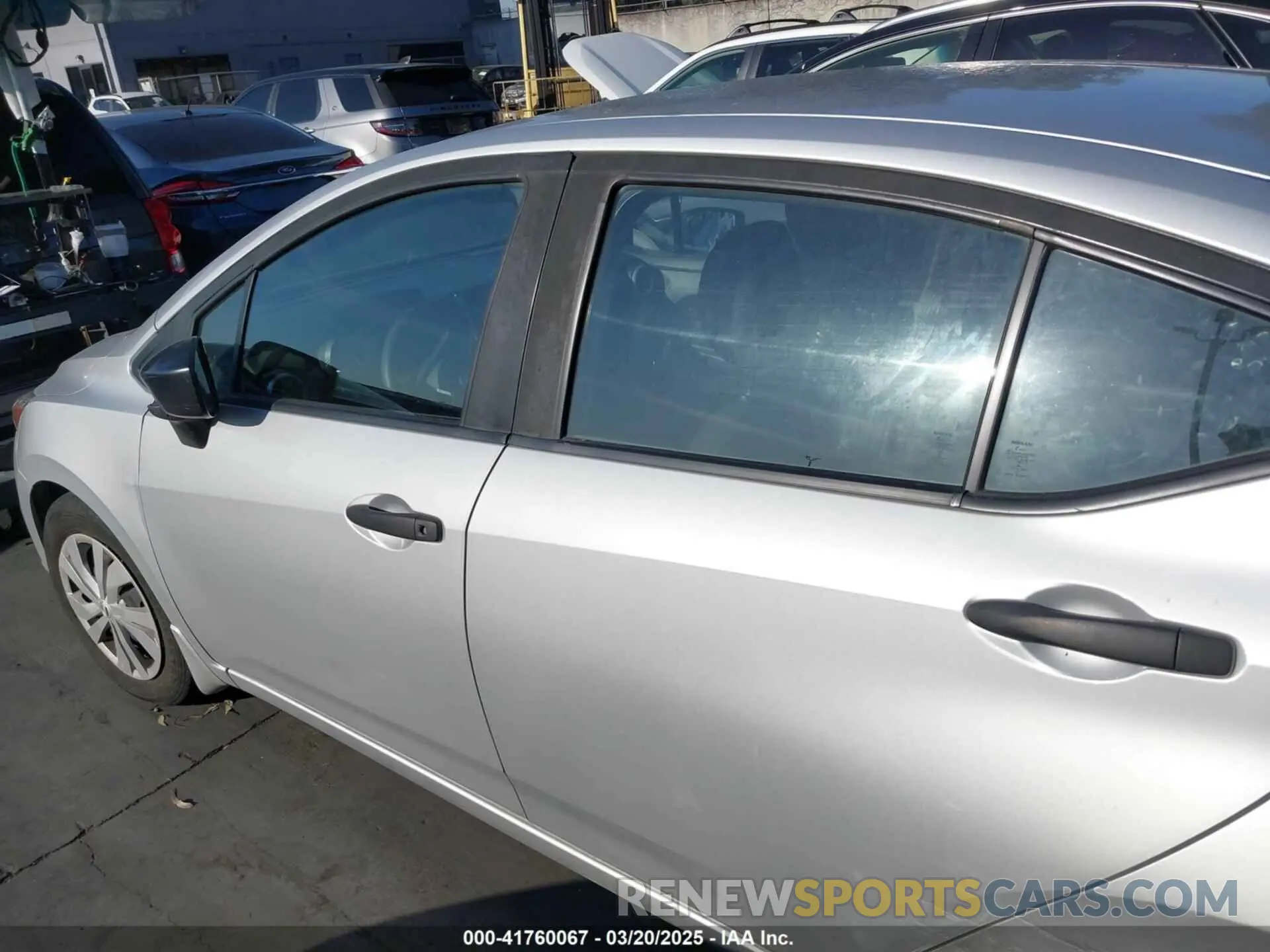 15 Photograph of a damaged car 3N1CN8DV5ML911312 NISSAN VERSA 2021