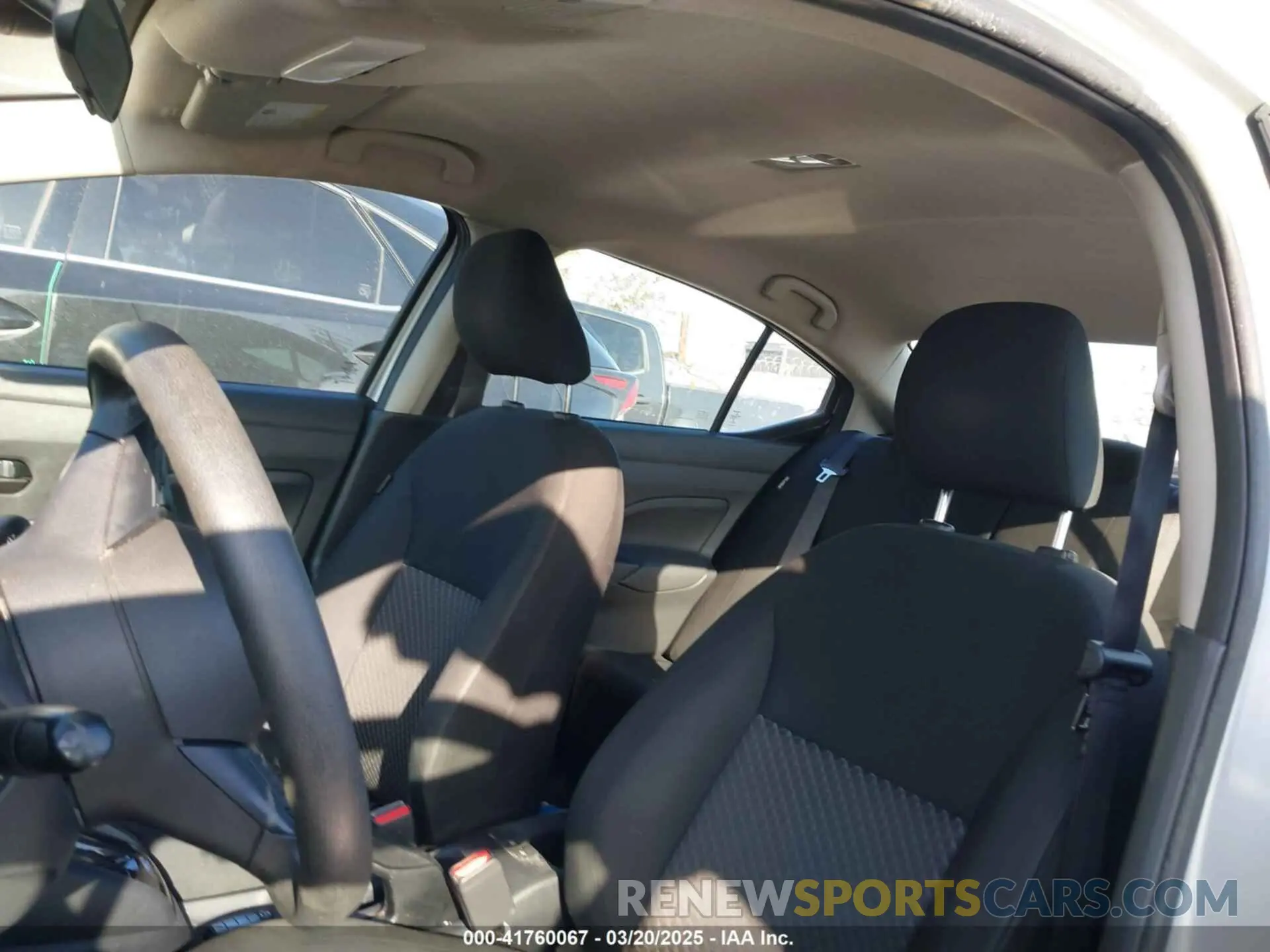 22 Photograph of a damaged car 3N1CN8DV5ML911312 NISSAN VERSA 2021