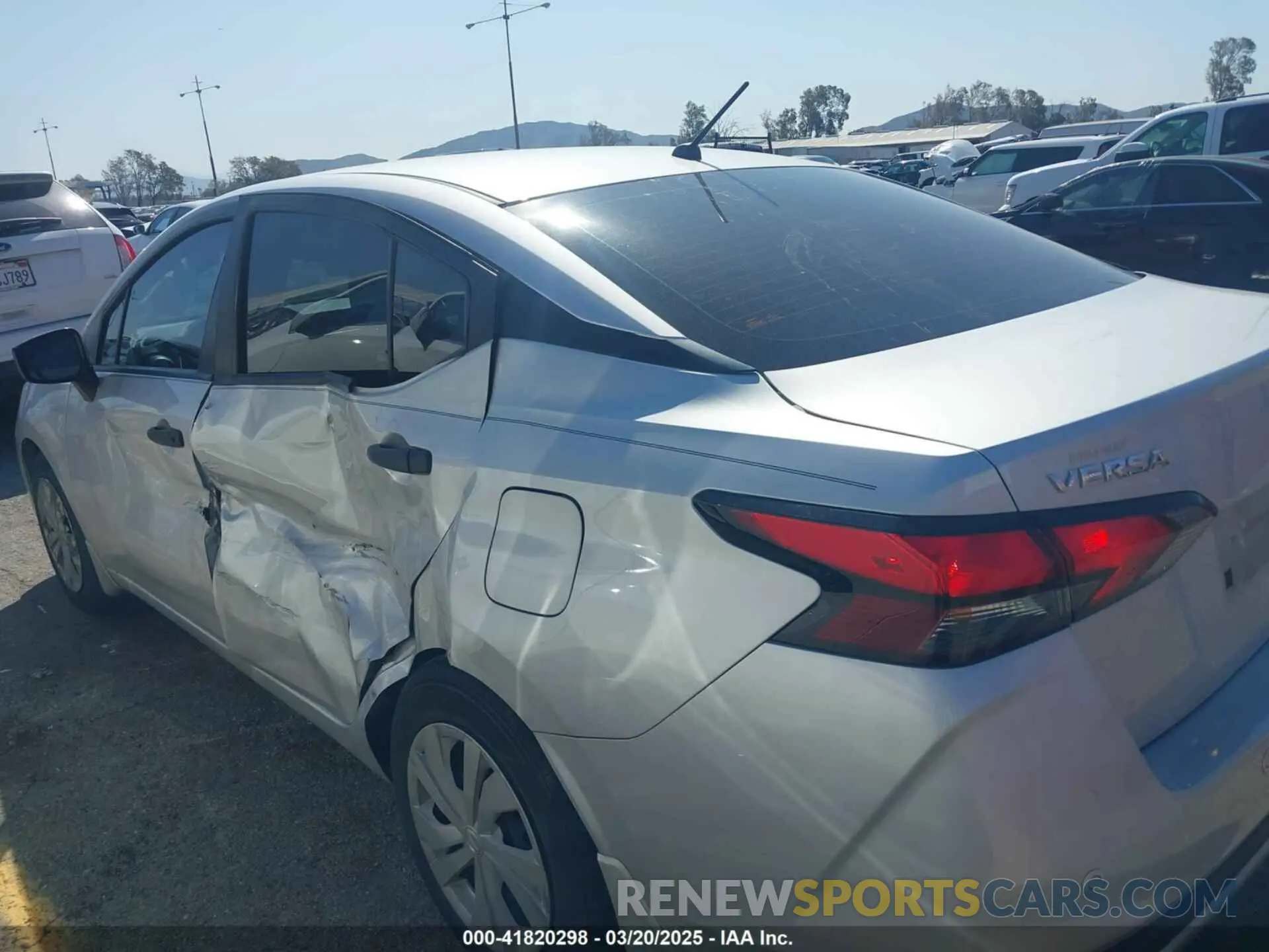 6 Photograph of a damaged car 3N1CN8DV5ML924237 NISSAN VERSA 2021