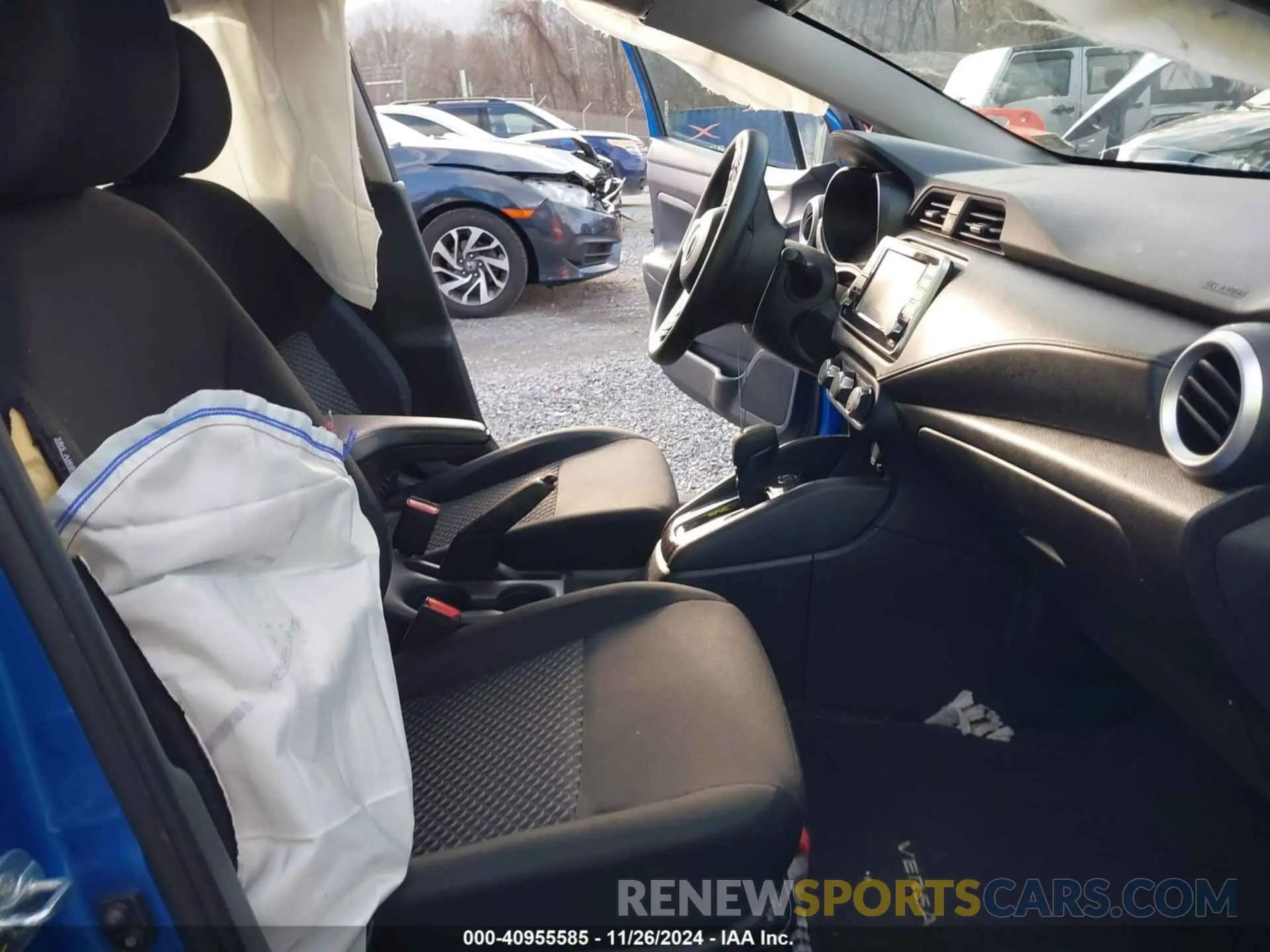 5 Photograph of a damaged car 3N1CN8DV6ML903817 NISSAN VERSA 2021