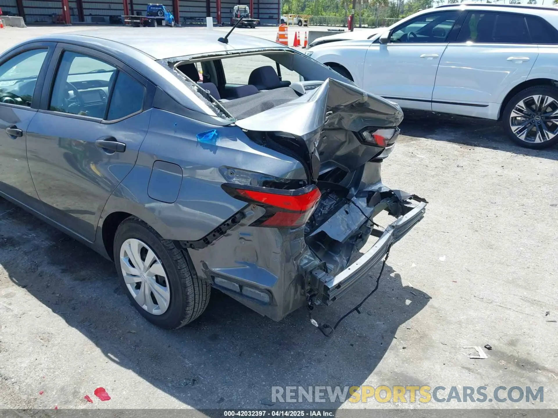6 Photograph of a damaged car 3N1CN8DV7ML811678 NISSAN VERSA 2021