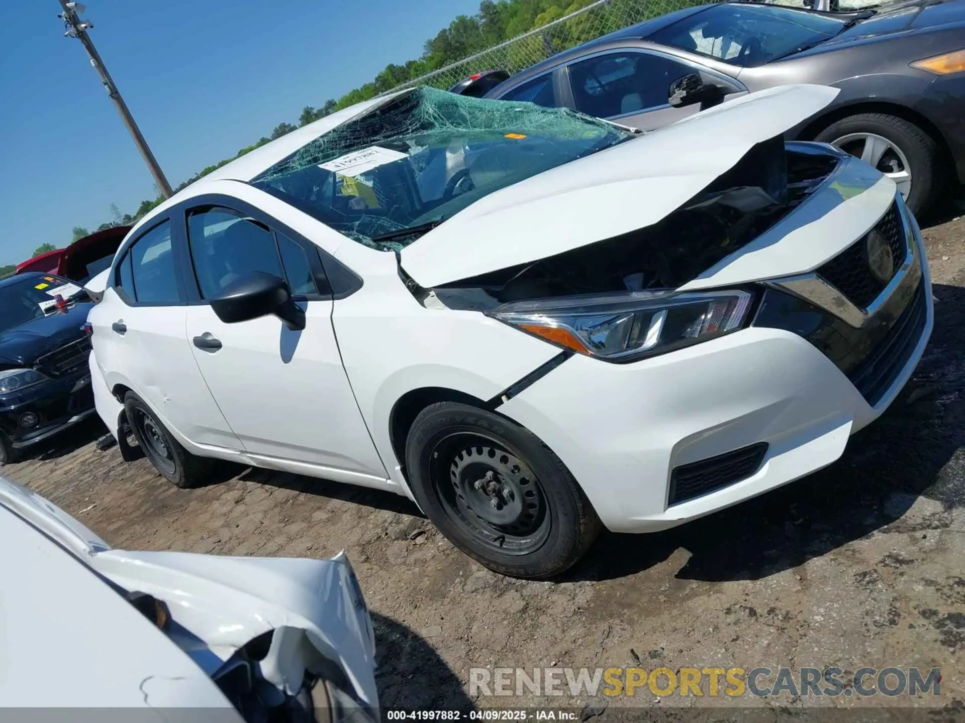 1 Photograph of a damaged car 3N1CN8DV7ML820705 NISSAN VERSA 2021