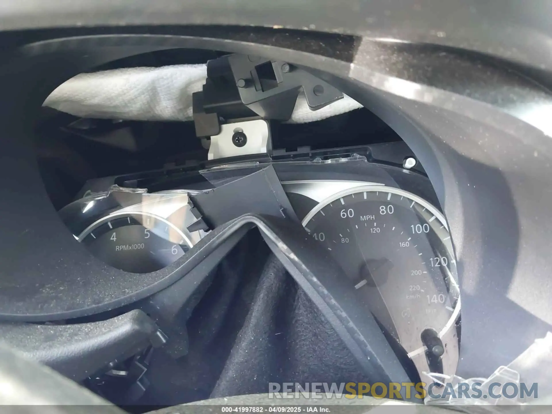 14 Photograph of a damaged car 3N1CN8DV7ML820705 NISSAN VERSA 2021