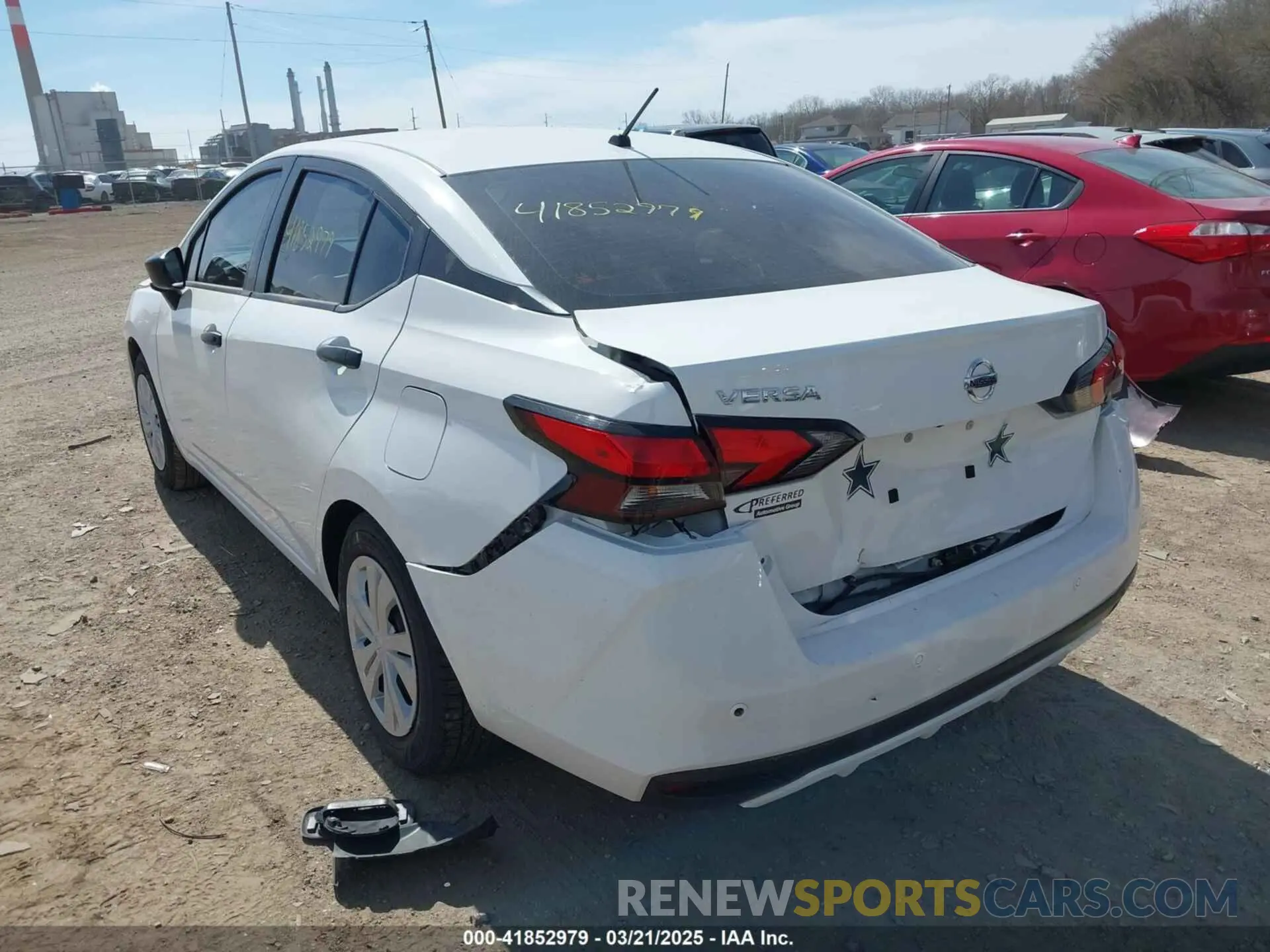 3 Photograph of a damaged car 3N1CN8DV8ML817330 NISSAN VERSA 2021