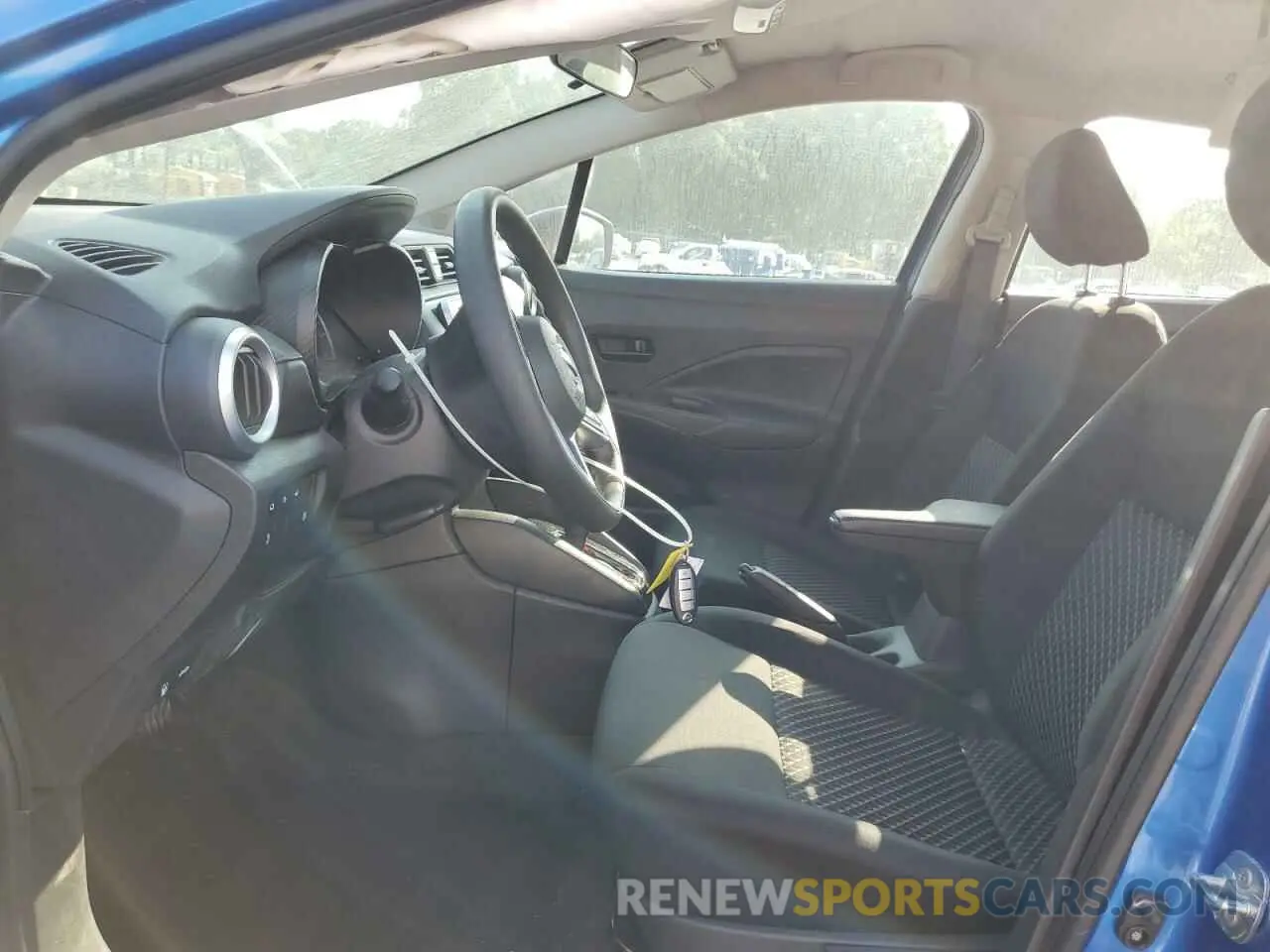 7 Photograph of a damaged car 3N1CN8DV8ML915063 NISSAN VERSA 2021
