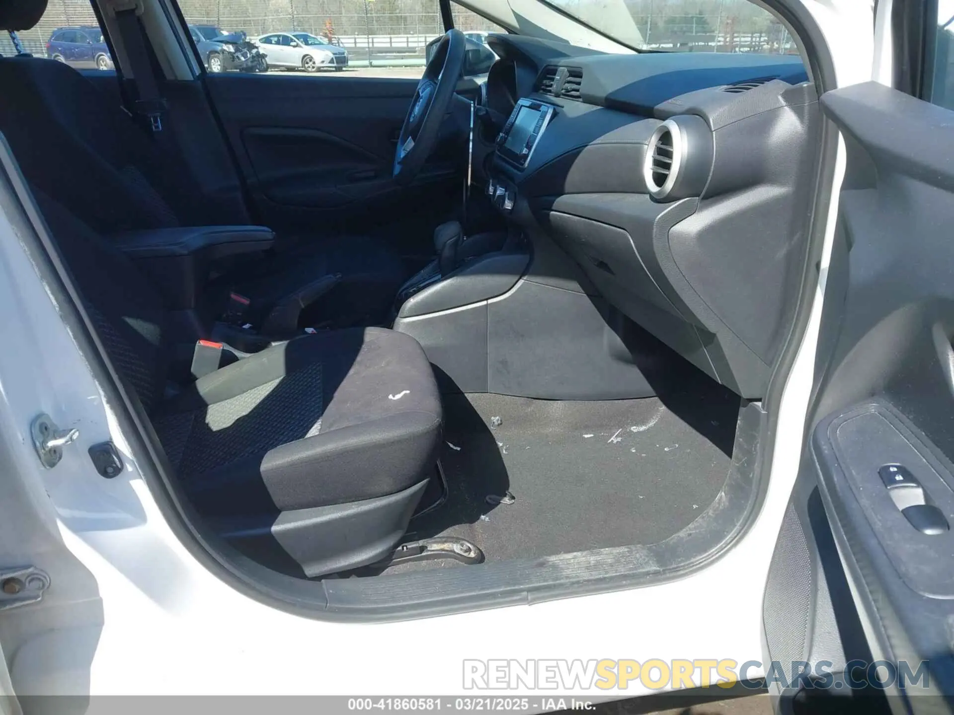 5 Photograph of a damaged car 3N1CN8DV9ML810144 NISSAN VERSA 2021
