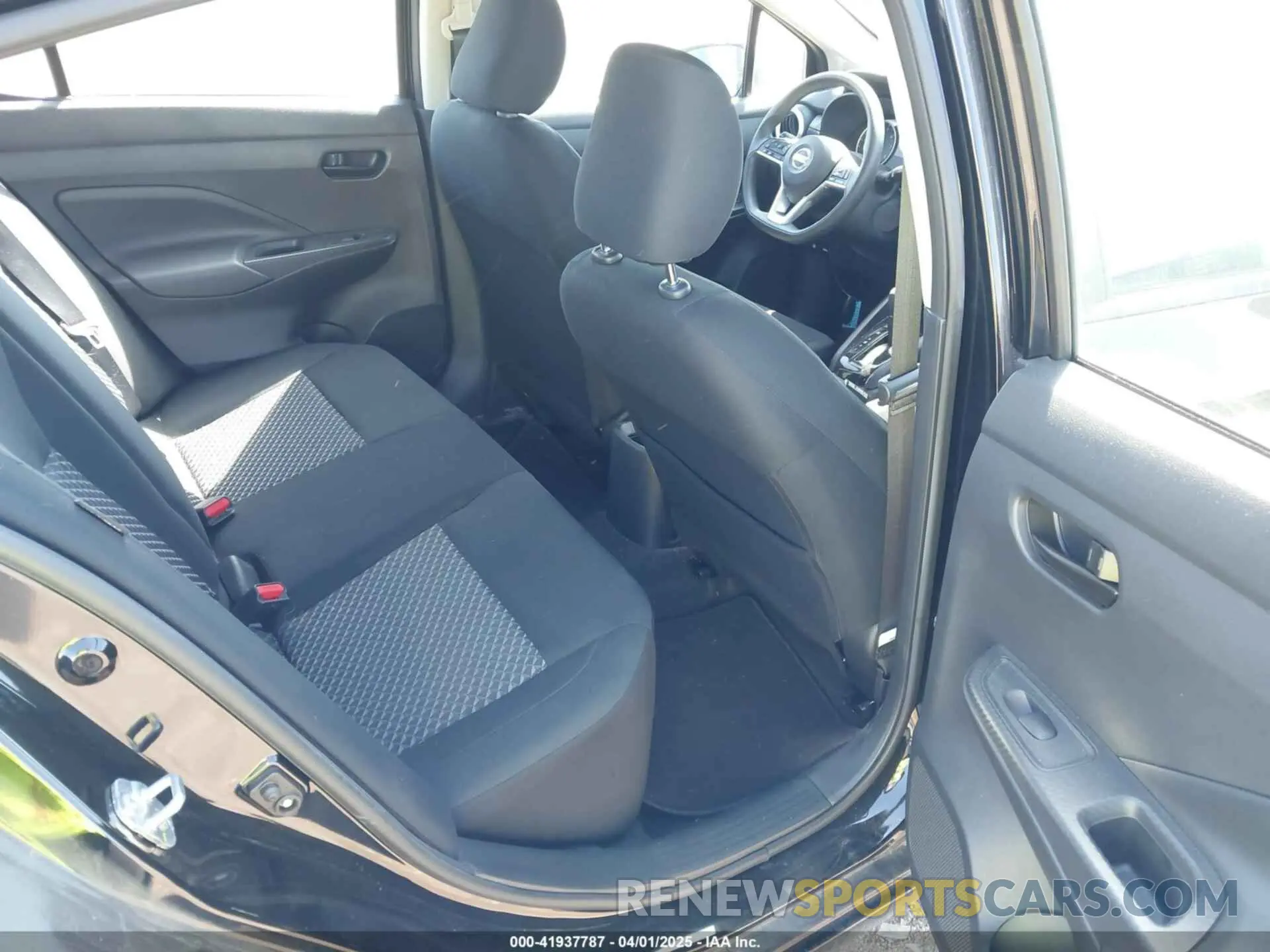 8 Photograph of a damaged car 3N1CN8DV9ML920546 NISSAN VERSA 2021