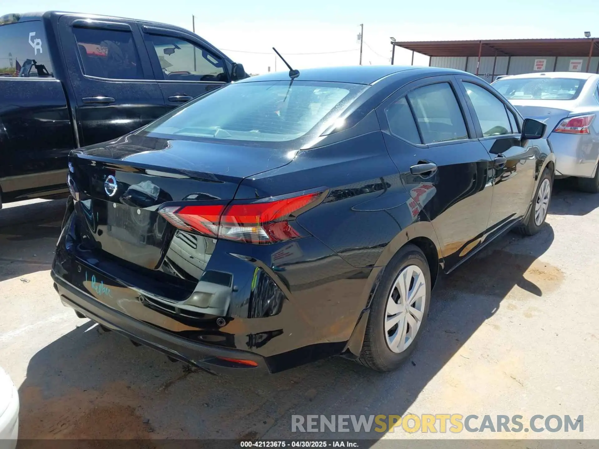 4 Photograph of a damaged car 3N1CN8DV9ML921096 NISSAN VERSA 2021