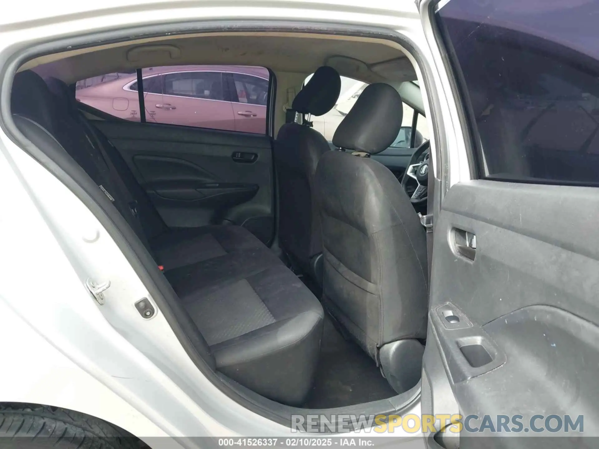 8 Photograph of a damaged car 3N1CN8DV9ML925147 NISSAN VERSA 2021