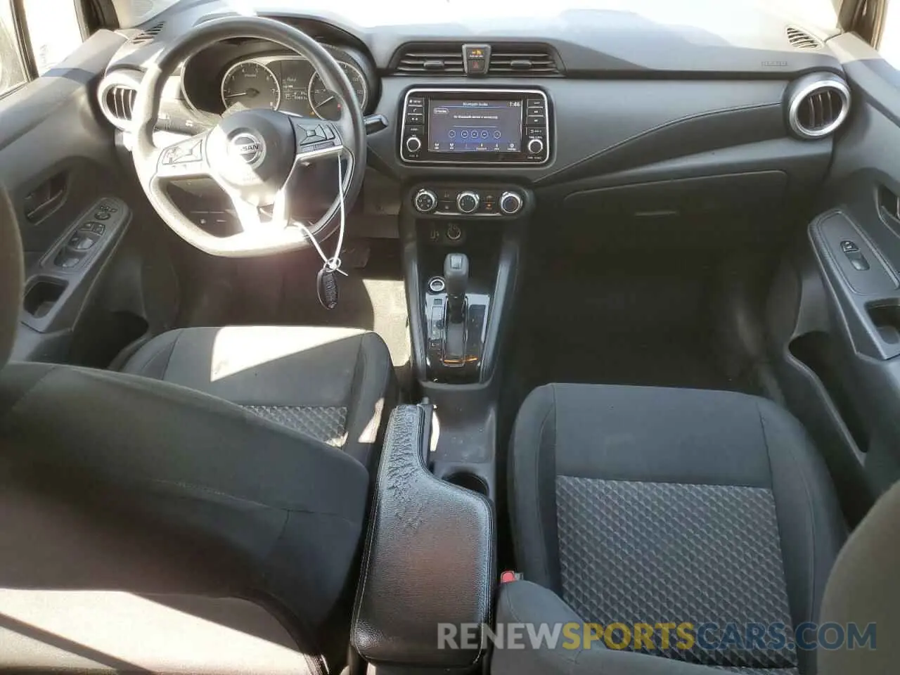 8 Photograph of a damaged car 3N1CN8DVXML808595 NISSAN VERSA 2021