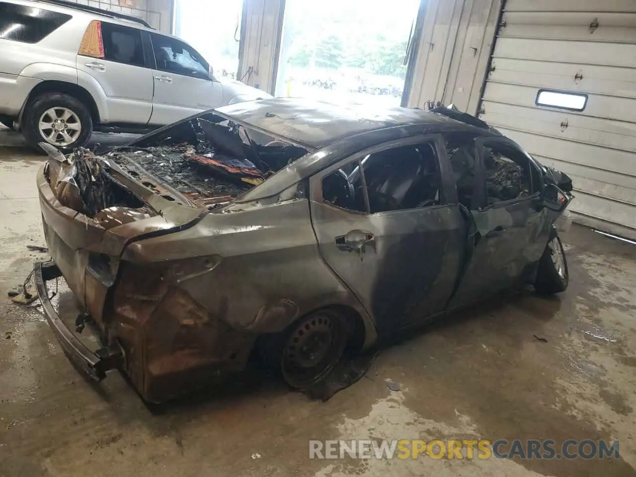 3 Photograph of a damaged car 3N1CN8DVXML899786 NISSAN VERSA 2021