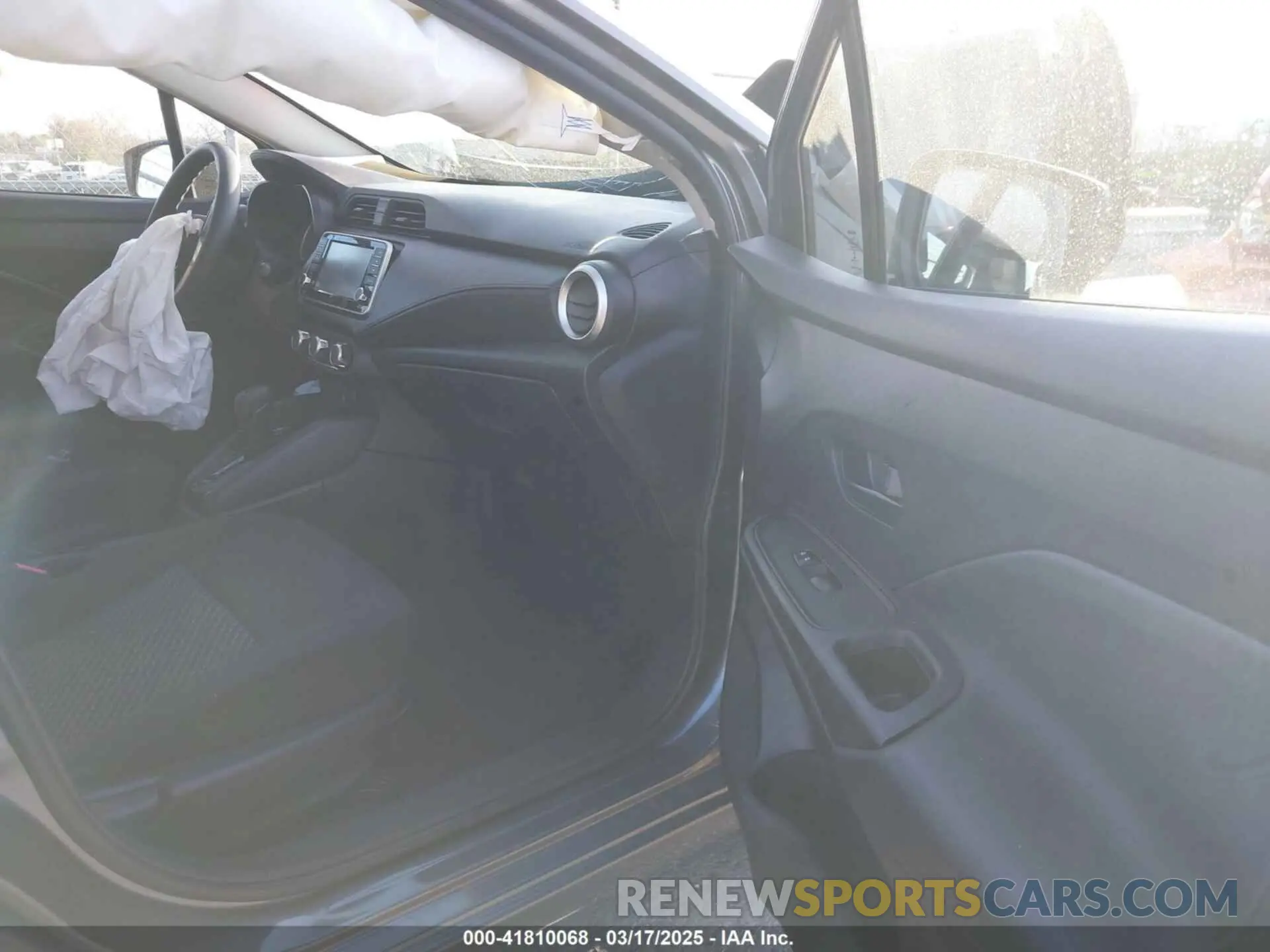5 Photograph of a damaged car 3N1CN8DVXML917378 NISSAN VERSA 2021