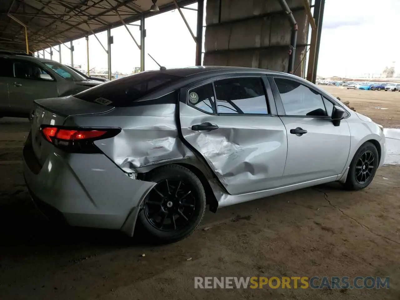 3 Photograph of a damaged car 3N1CN8DVXML925061 NISSAN VERSA 2021