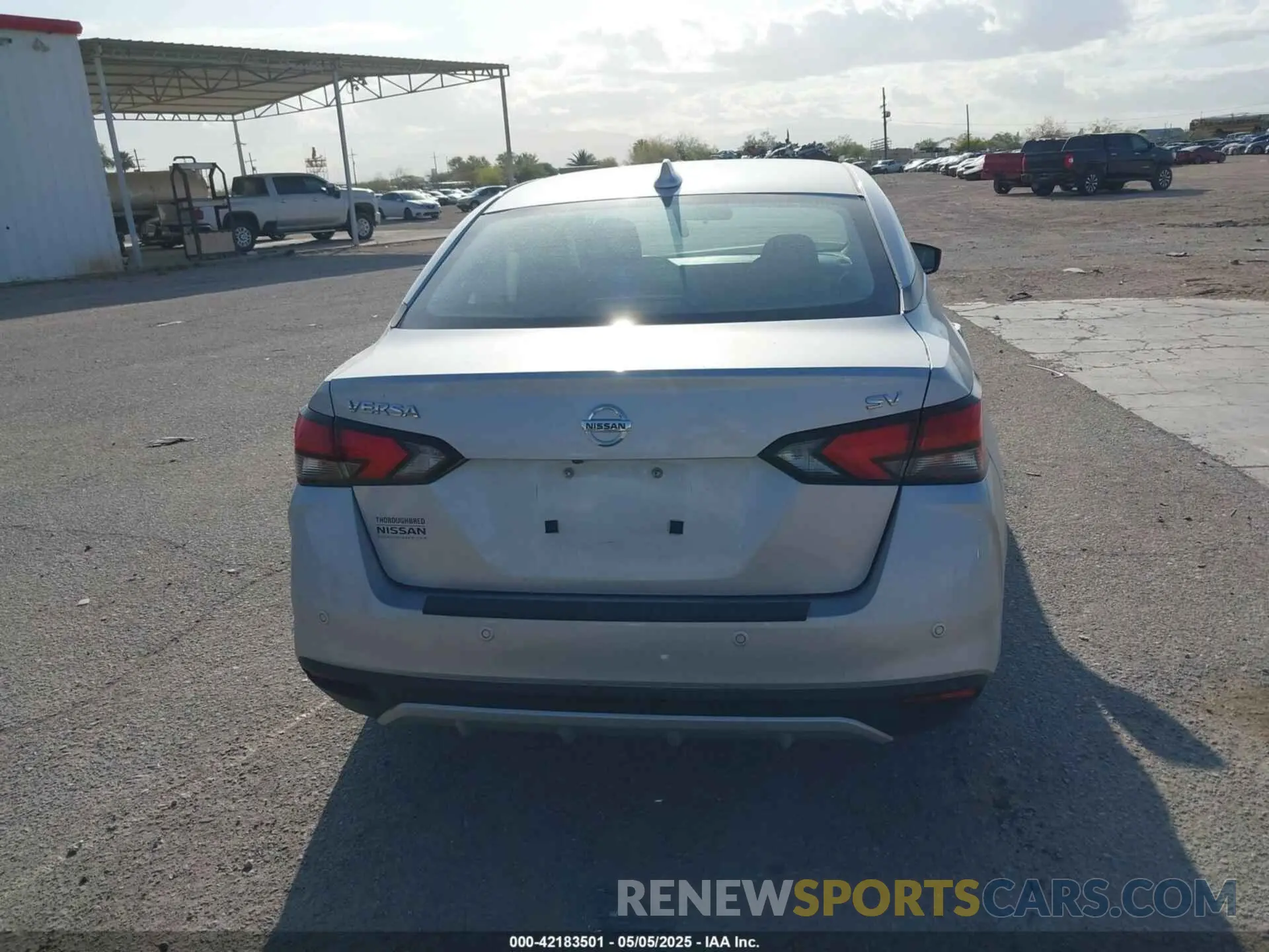 16 Photograph of a damaged car 3N1CN8EV0ML815652 NISSAN VERSA 2021