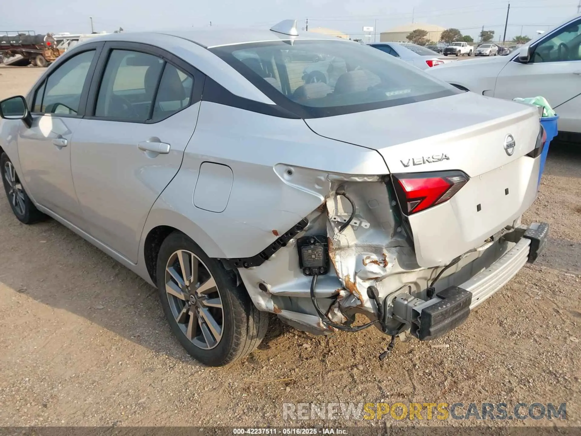 6 Photograph of a damaged car 3N1CN8EV0ML826618 NISSAN VERSA 2021