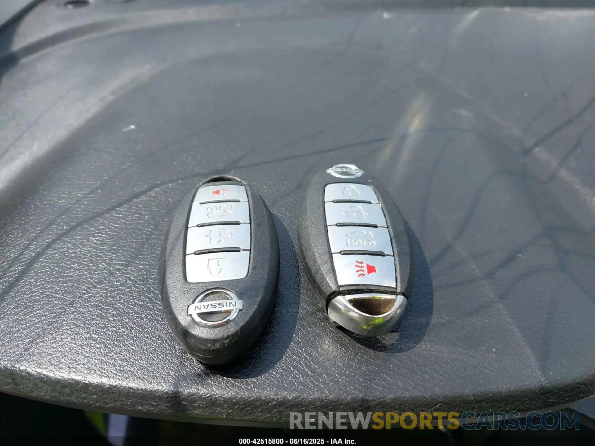 11 Photograph of a damaged car 3N1CN8EV0ML833116 NISSAN VERSA 2021