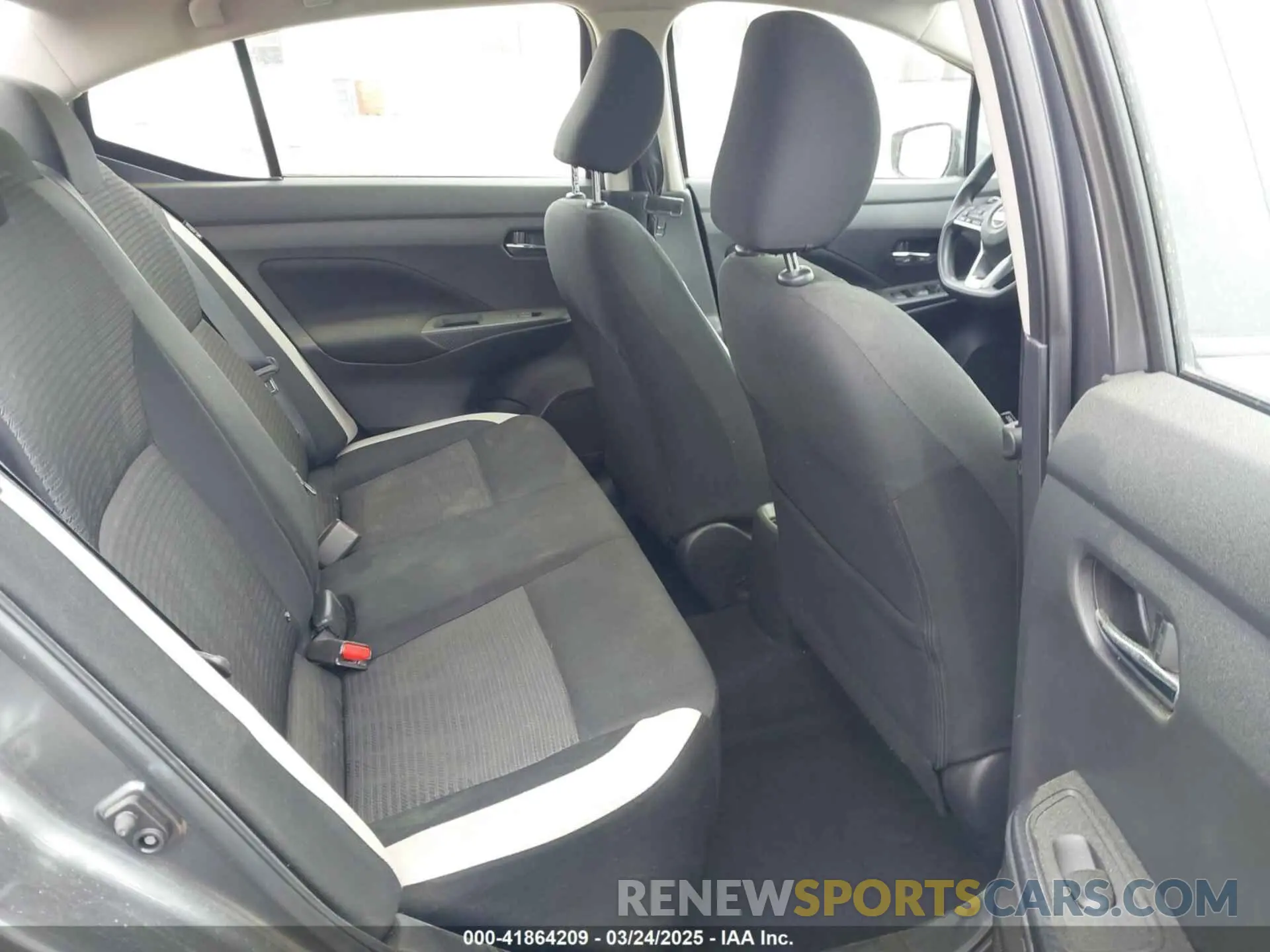 8 Photograph of a damaged car 3N1CN8EV0ML835674 NISSAN VERSA 2021