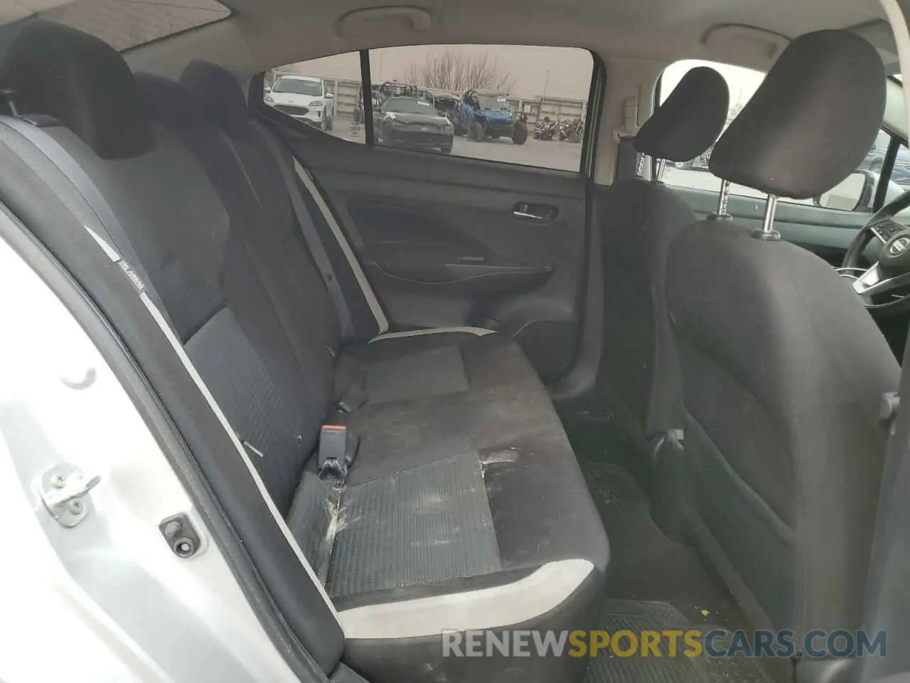 10 Photograph of a damaged car 3N1CN8EV0ML850708 NISSAN VERSA 2021