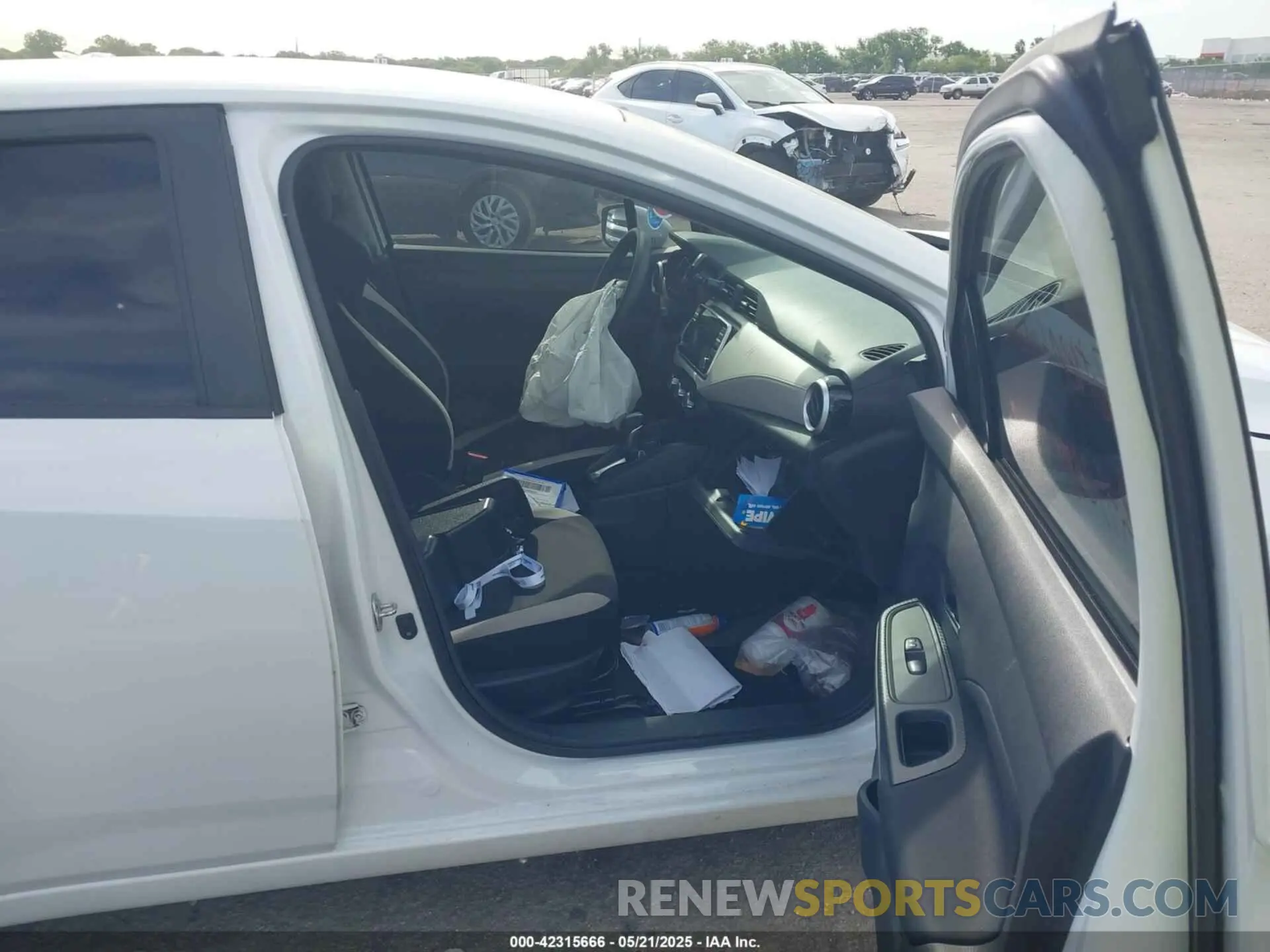5 Photograph of a damaged car 3N1CN8EV0ML867668 NISSAN VERSA 2021