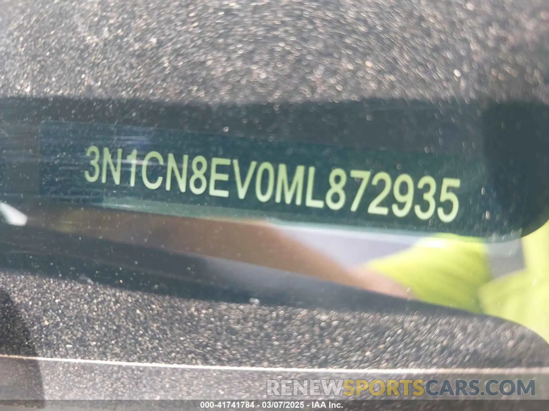 18 Photograph of a damaged car 3N1CN8EV0ML872935 NISSAN VERSA 2021
