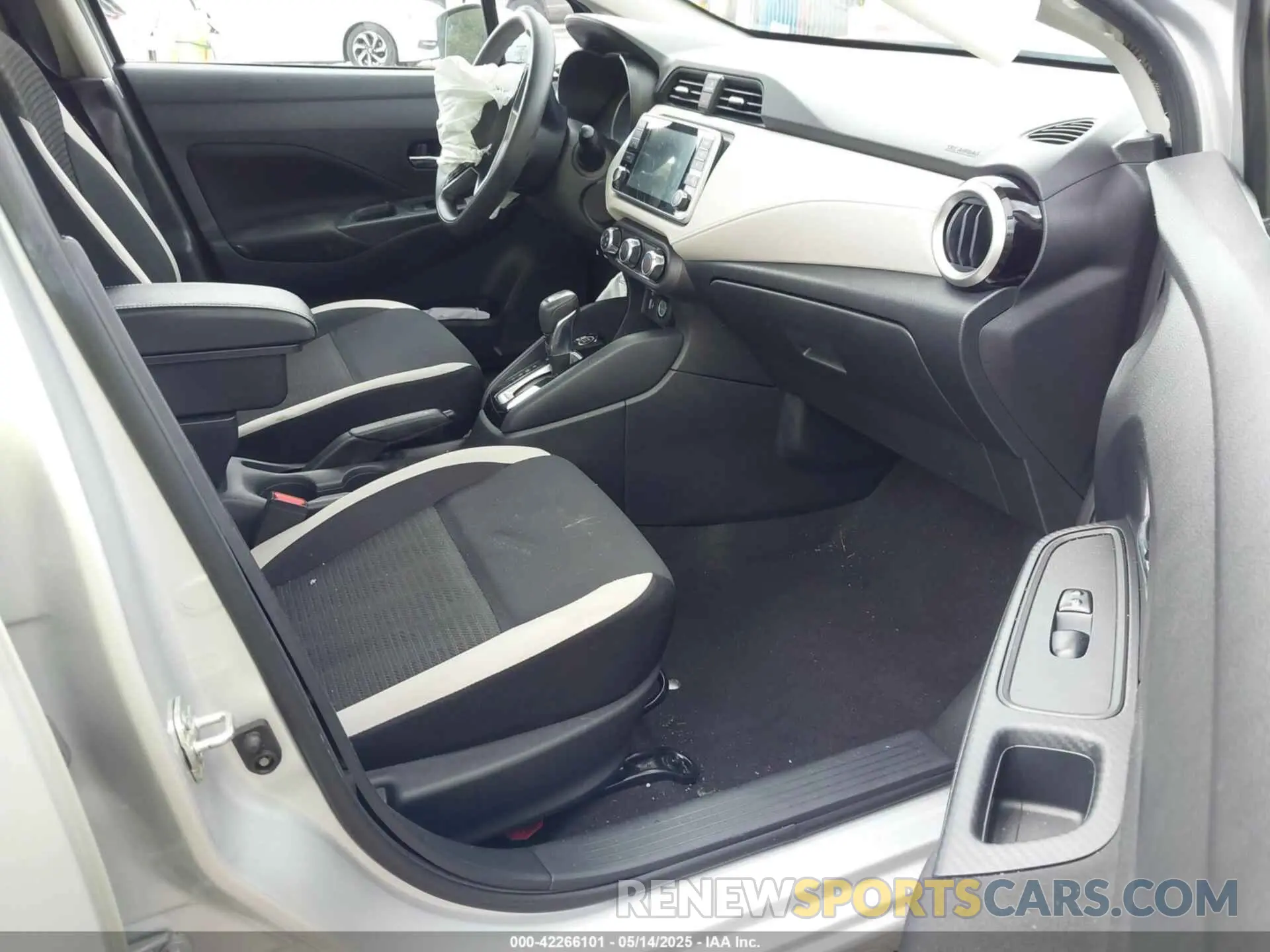 5 Photograph of a damaged car 3N1CN8EV0ML896670 NISSAN VERSA 2021