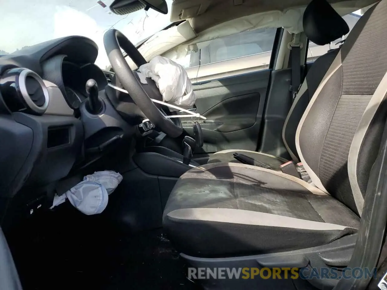 7 Photograph of a damaged car 3N1CN8EV1ML827891 NISSAN VERSA 2021
