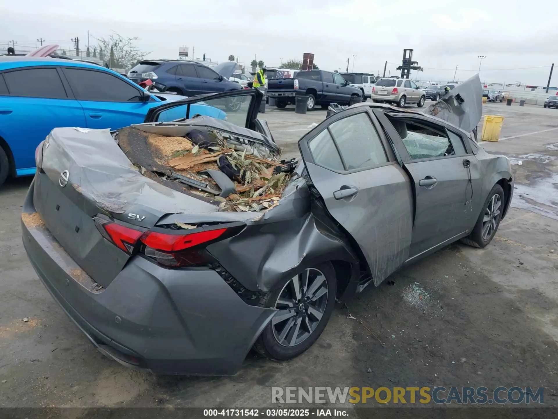 4 Photograph of a damaged car 3N1CN8EV1ML831150 NISSAN VERSA 2021