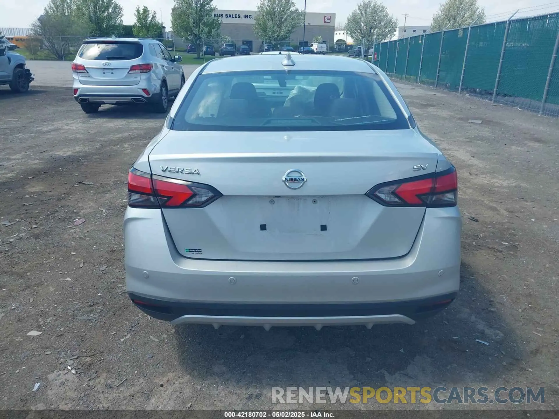 15 Photograph of a damaged car 3N1CN8EV1ML832105 NISSAN VERSA 2021