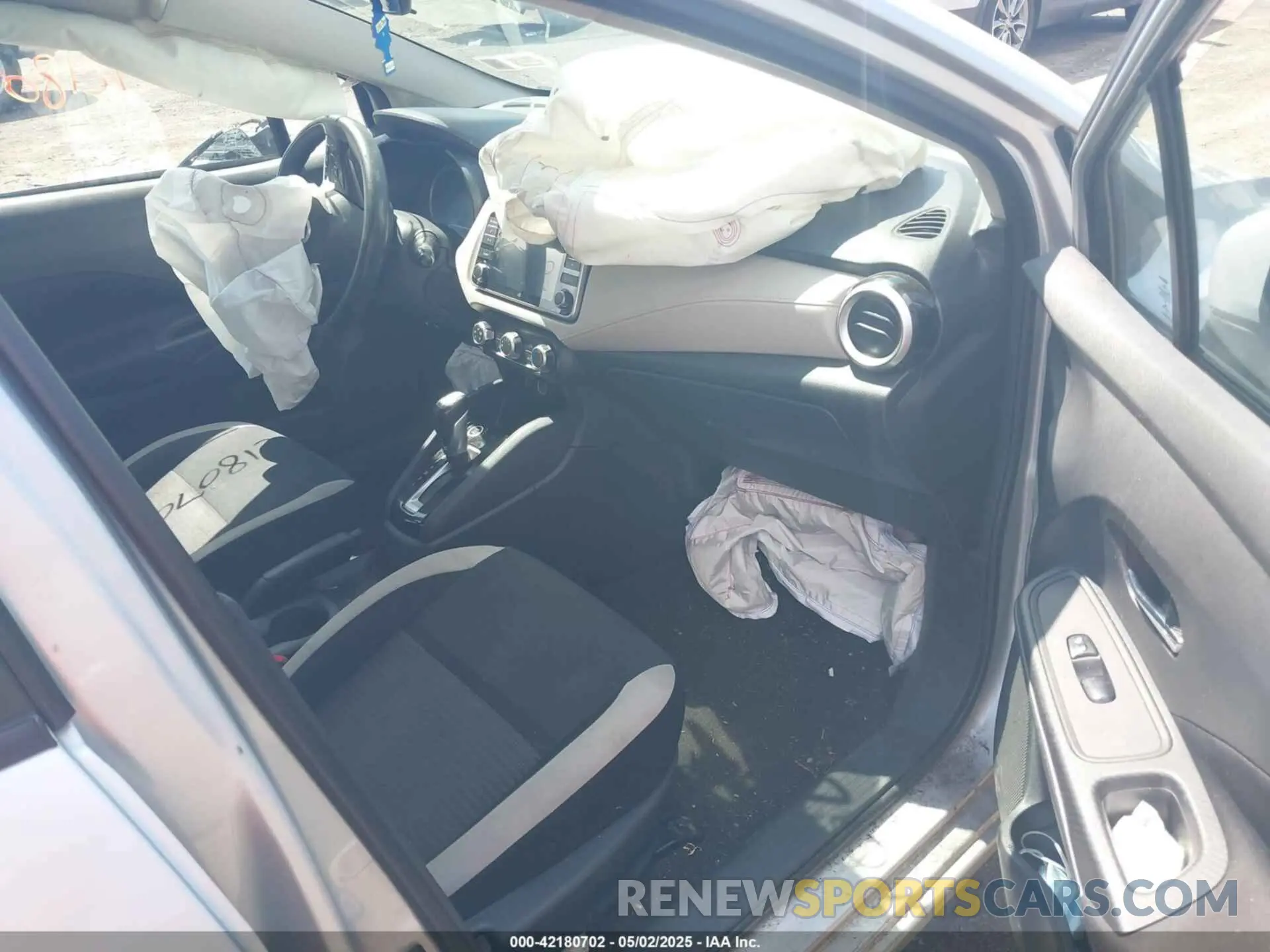 5 Photograph of a damaged car 3N1CN8EV1ML832105 NISSAN VERSA 2021