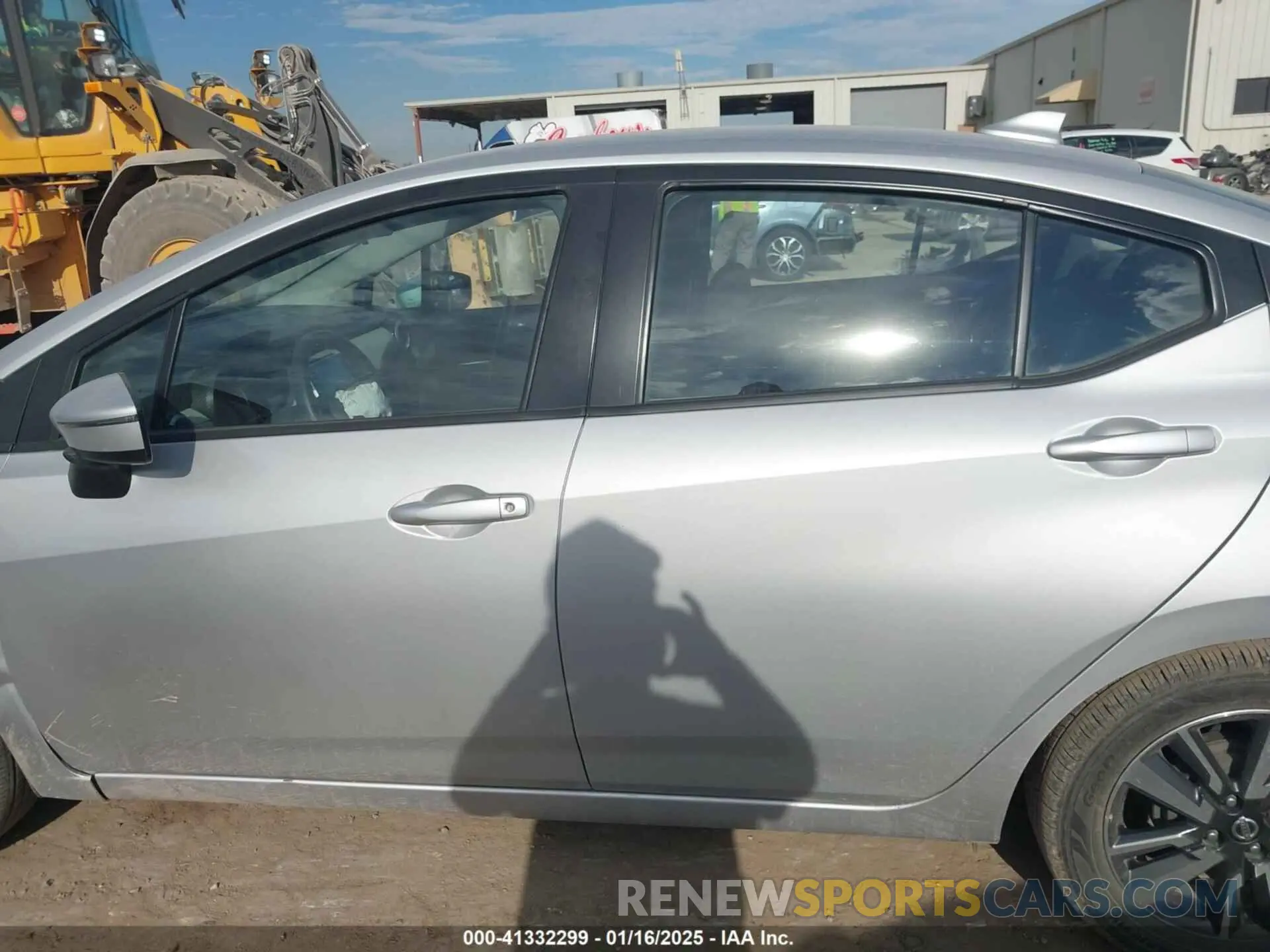 14 Photograph of a damaged car 3N1CN8EV1ML834341 NISSAN VERSA 2021