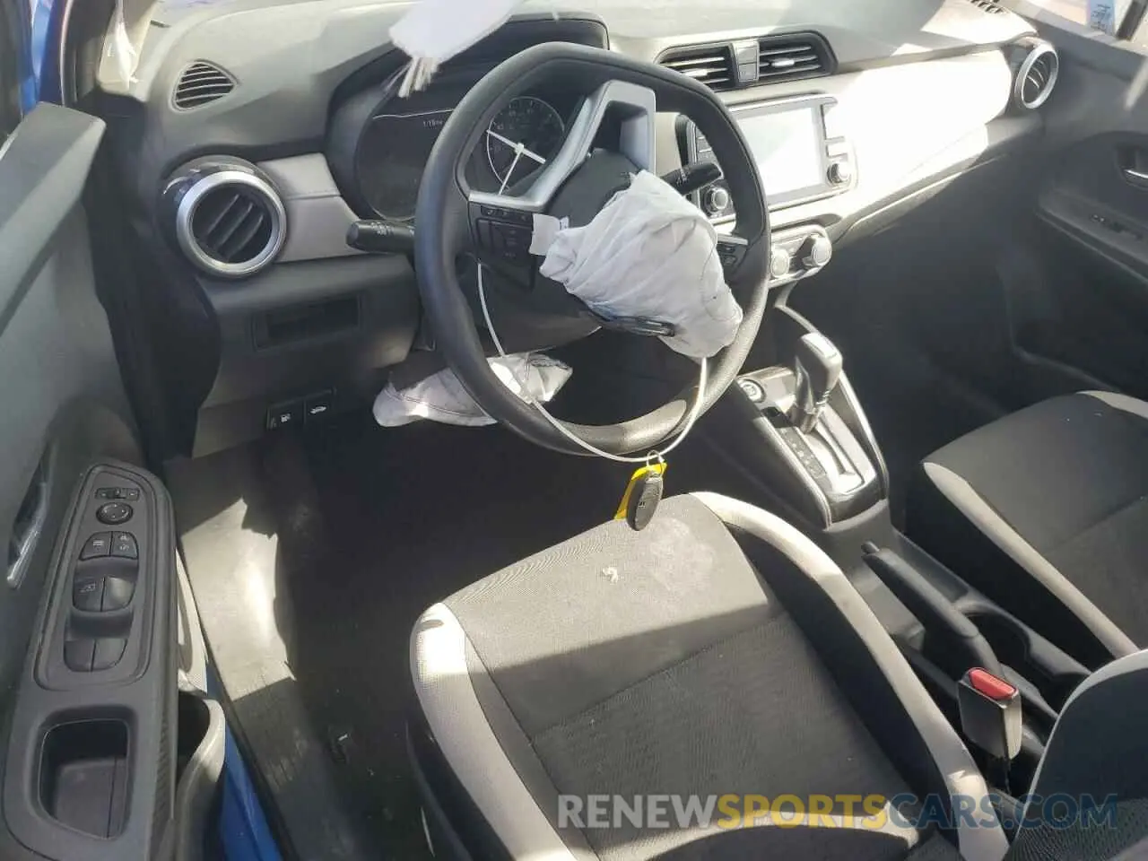 8 Photograph of a damaged car 3N1CN8EV1ML861121 NISSAN VERSA 2021