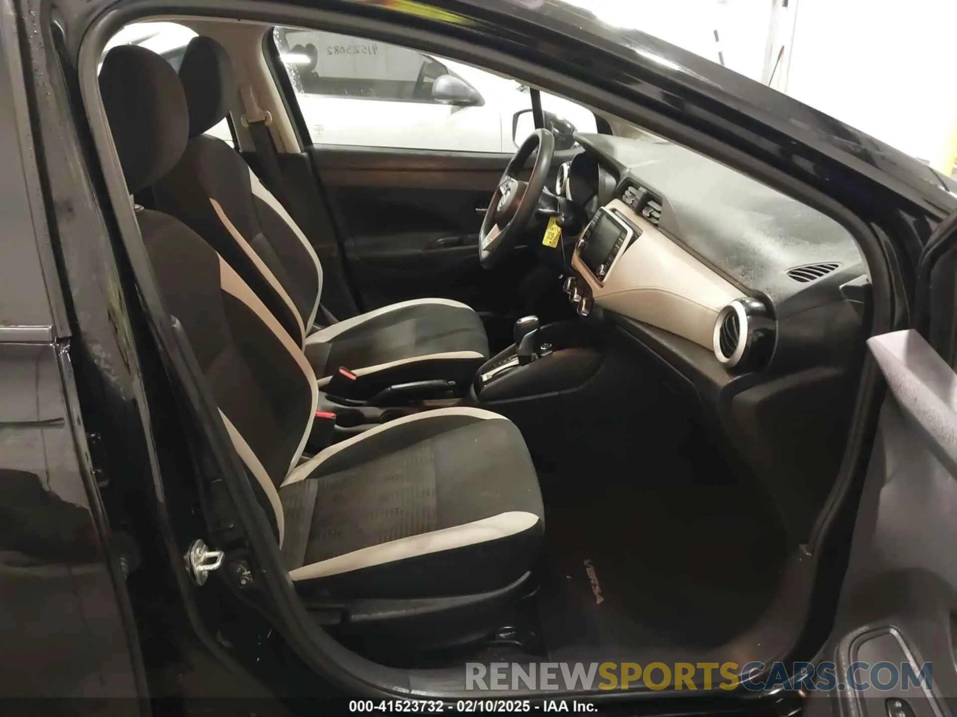 5 Photograph of a damaged car 3N1CN8EV1ML888772 NISSAN VERSA 2021