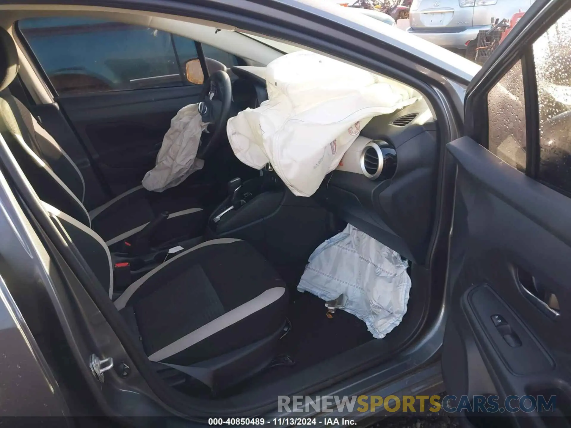 5 Photograph of a damaged car 3N1CN8EV1ML904341 NISSAN VERSA 2021