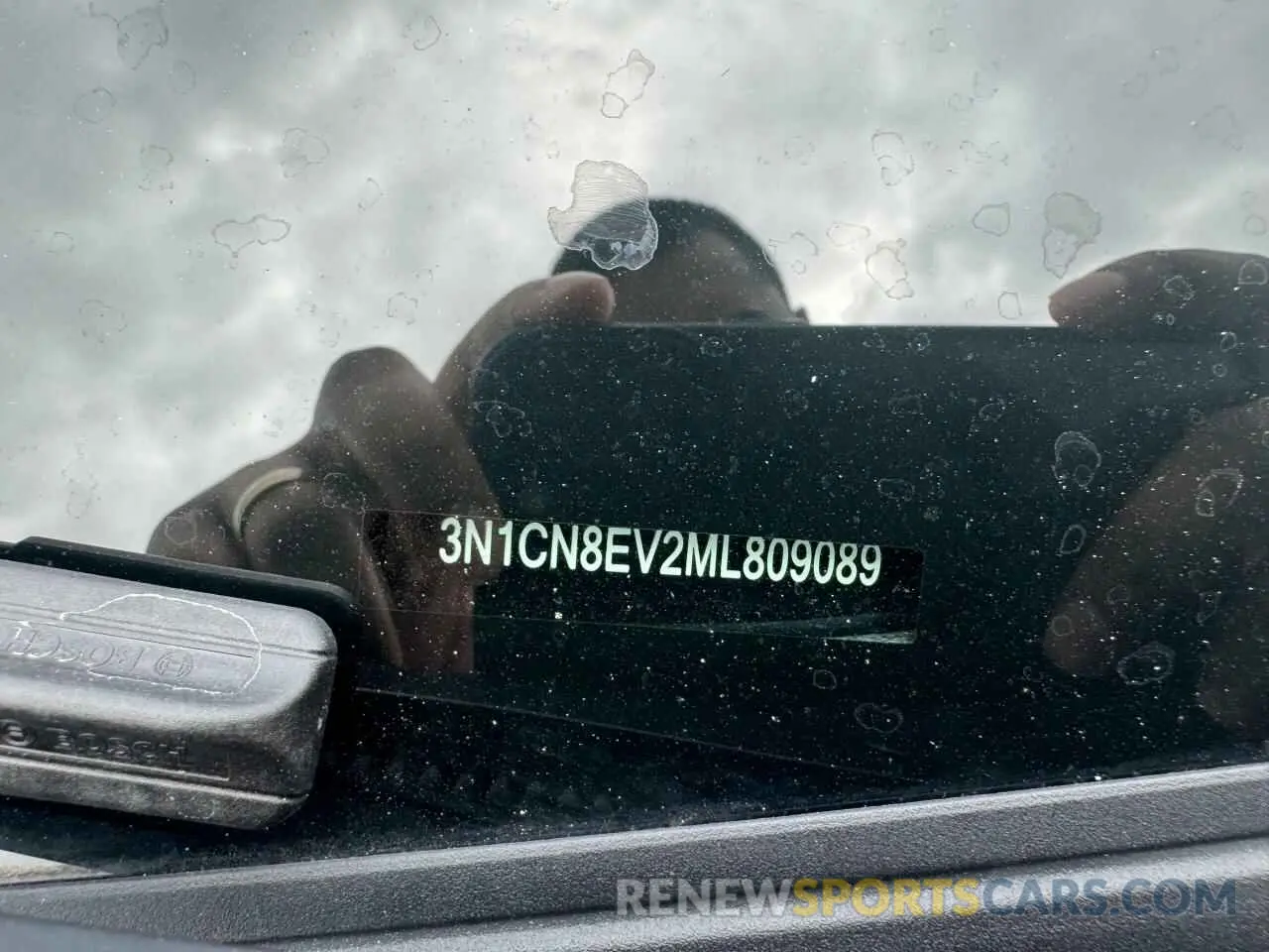 10 Photograph of a damaged car 3N1CN8EV2ML809089 NISSAN VERSA 2021