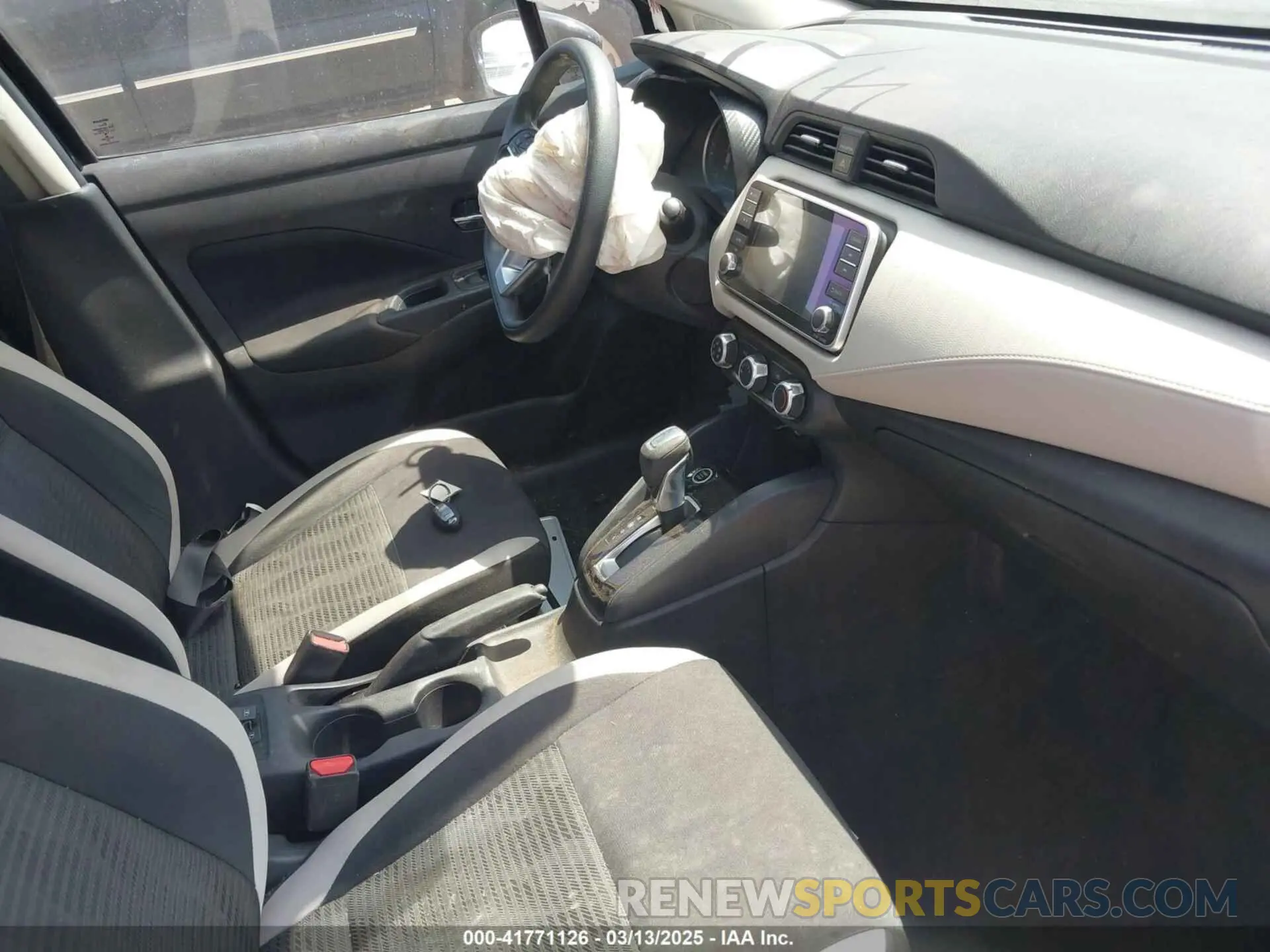 5 Photograph of a damaged car 3N1CN8EV2ML826717 NISSAN VERSA 2021