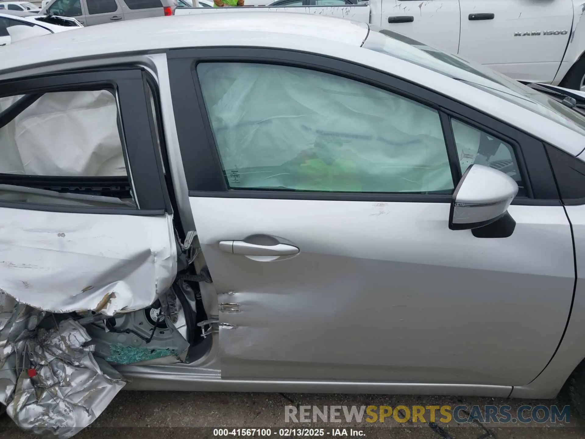 13 Photograph of a damaged car 3N1CN8EV2ML846837 NISSAN VERSA 2021