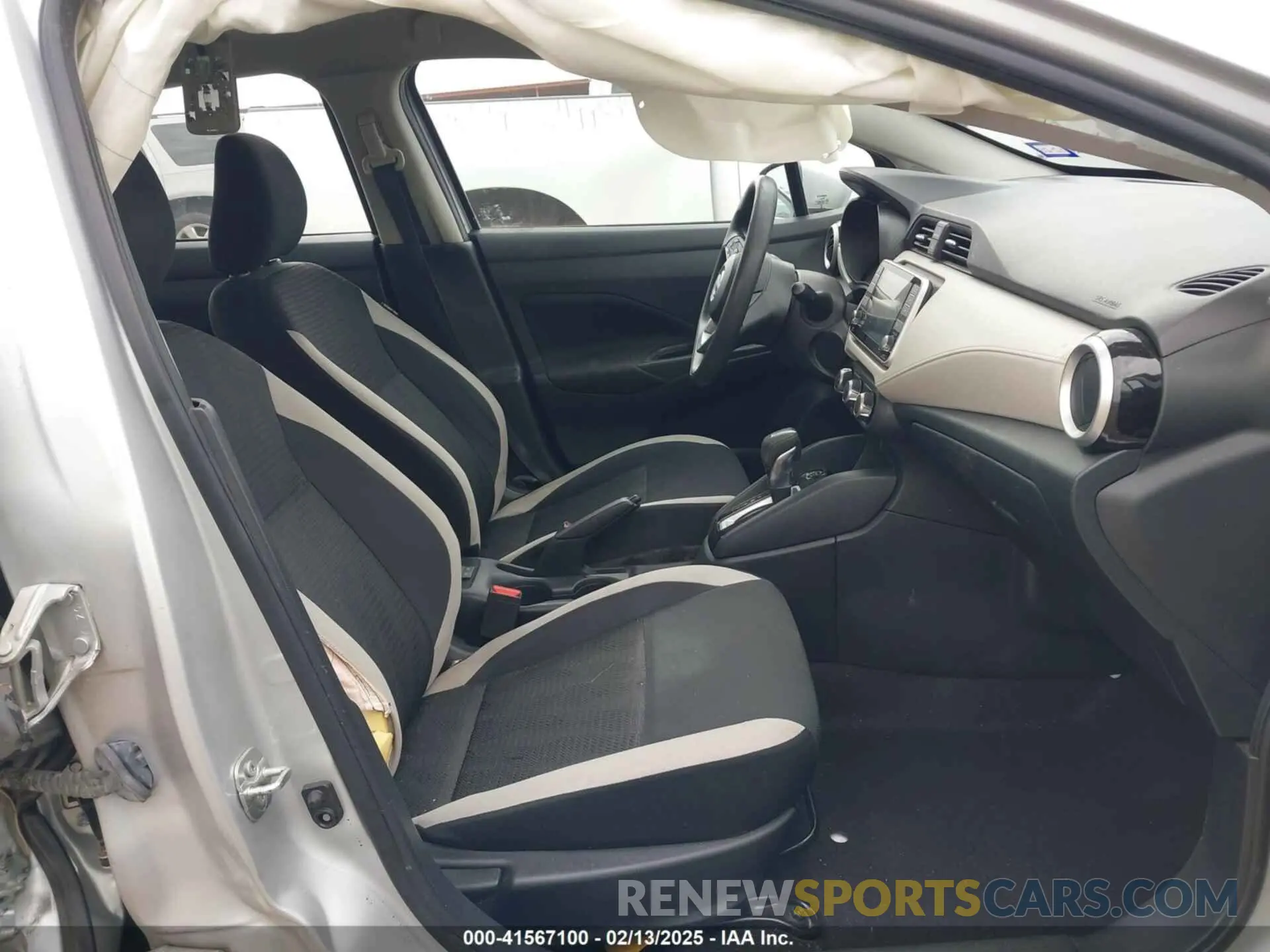 5 Photograph of a damaged car 3N1CN8EV2ML846837 NISSAN VERSA 2021
